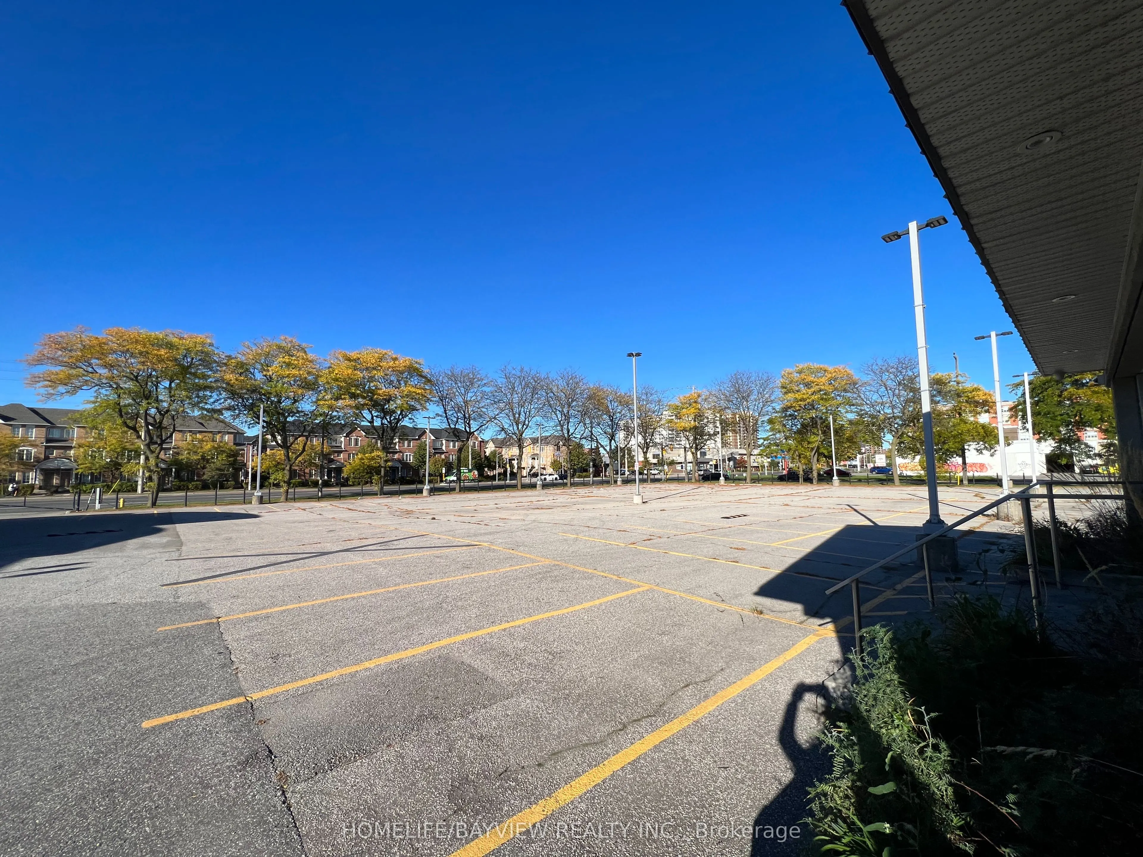 2851 Eglinton Avenue E