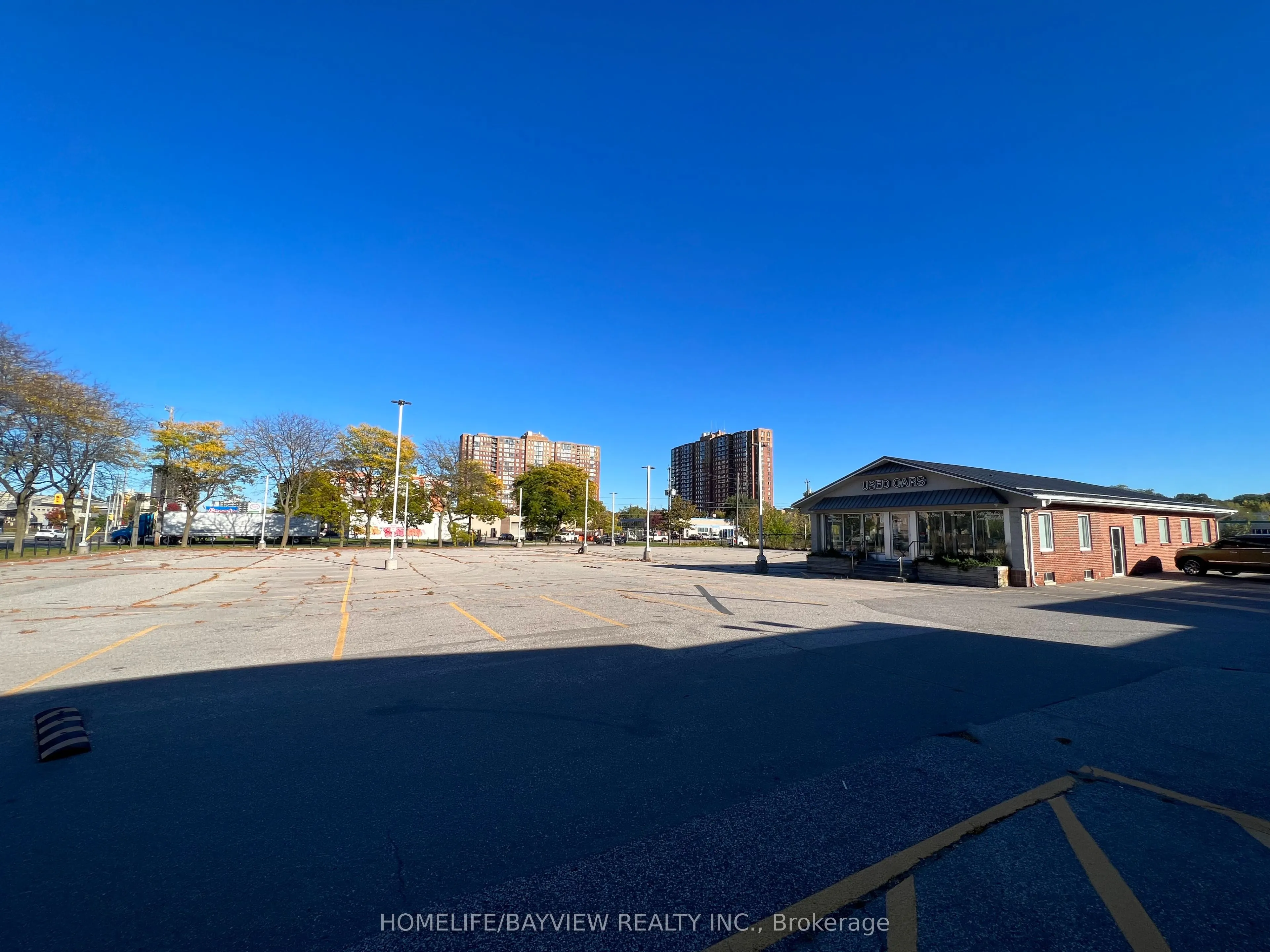 2851 Eglinton Avenue E