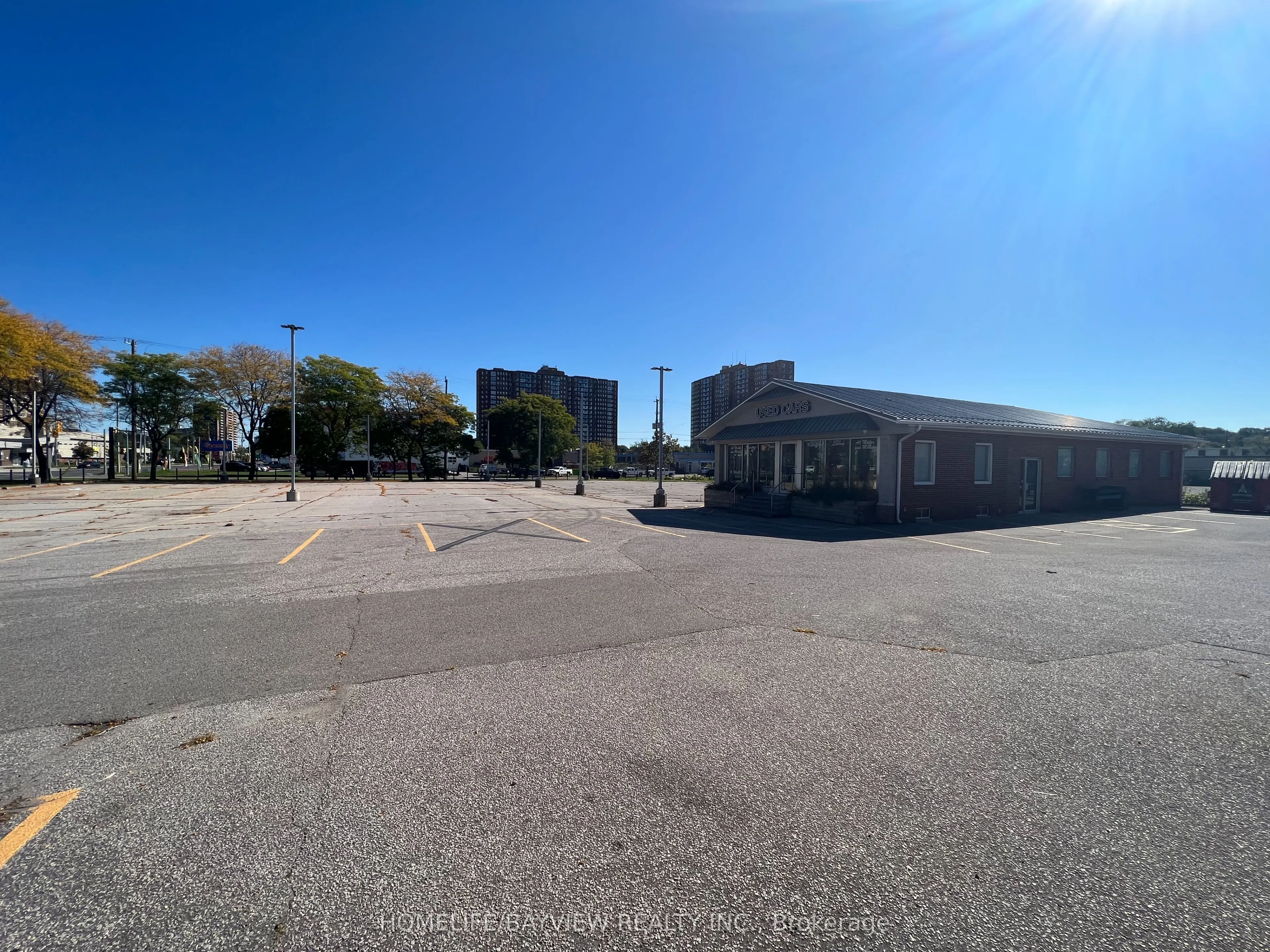 2851 Eglinton Avenue E