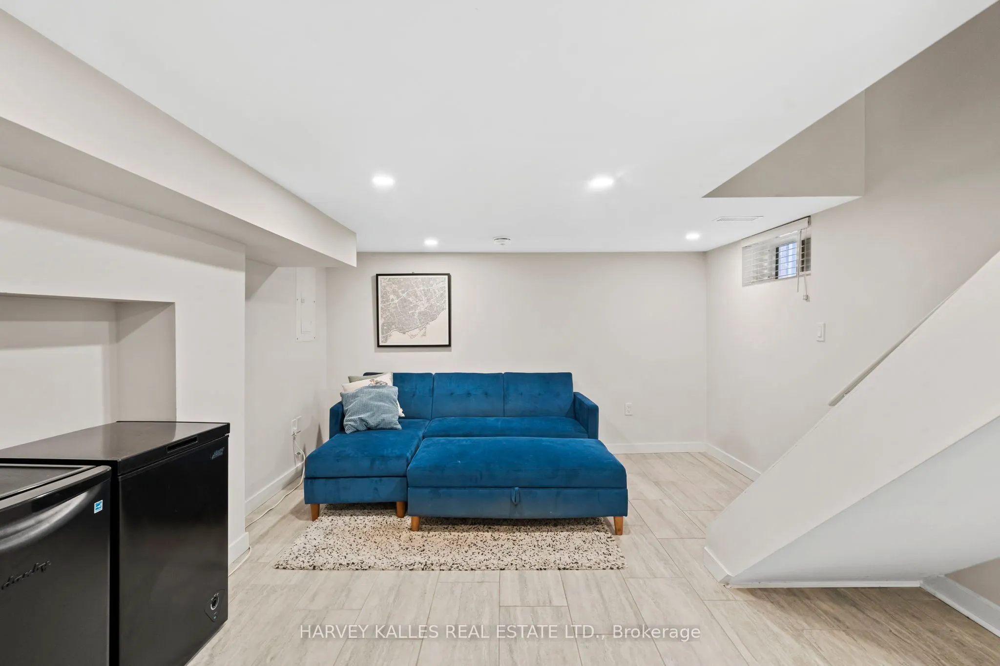 1254 Woodbine Avenue