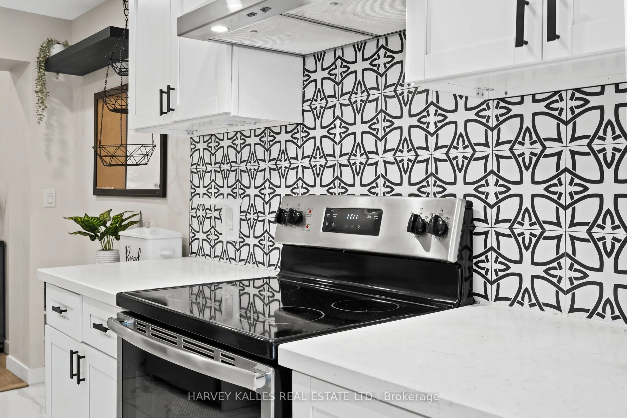 1254 Woodbine Avenue