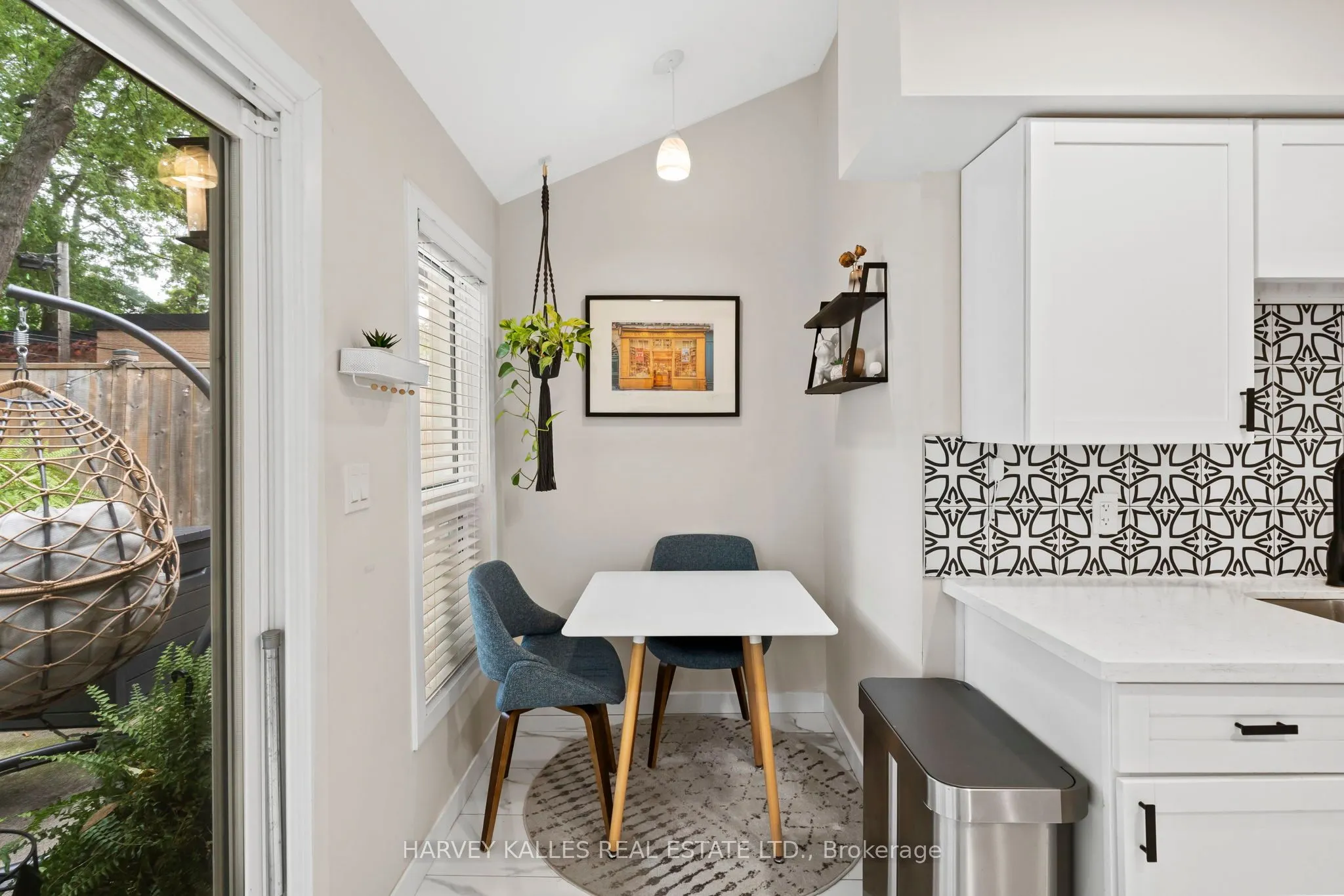 1254 Woodbine Avenue