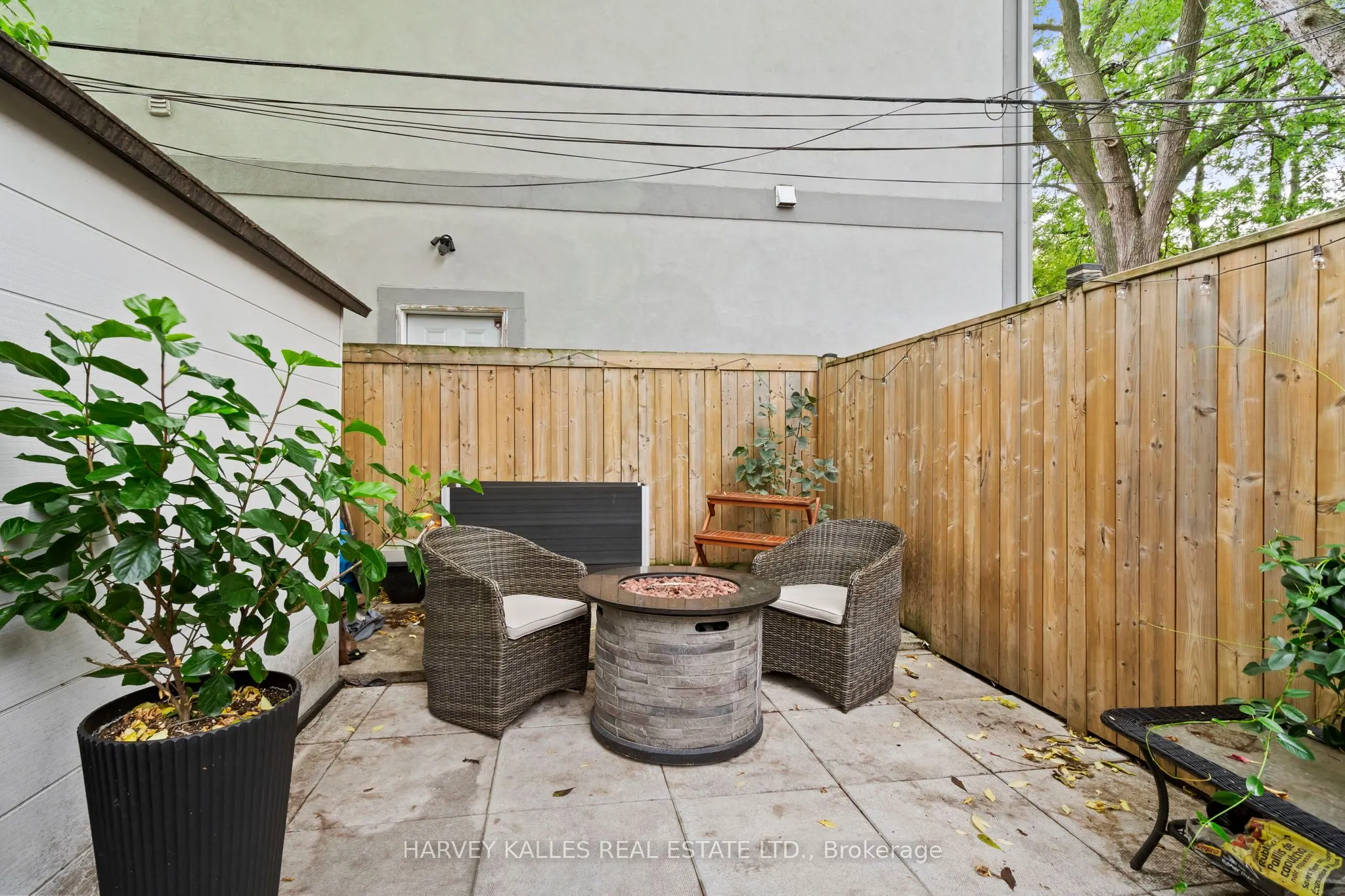 1254 Woodbine Avenue