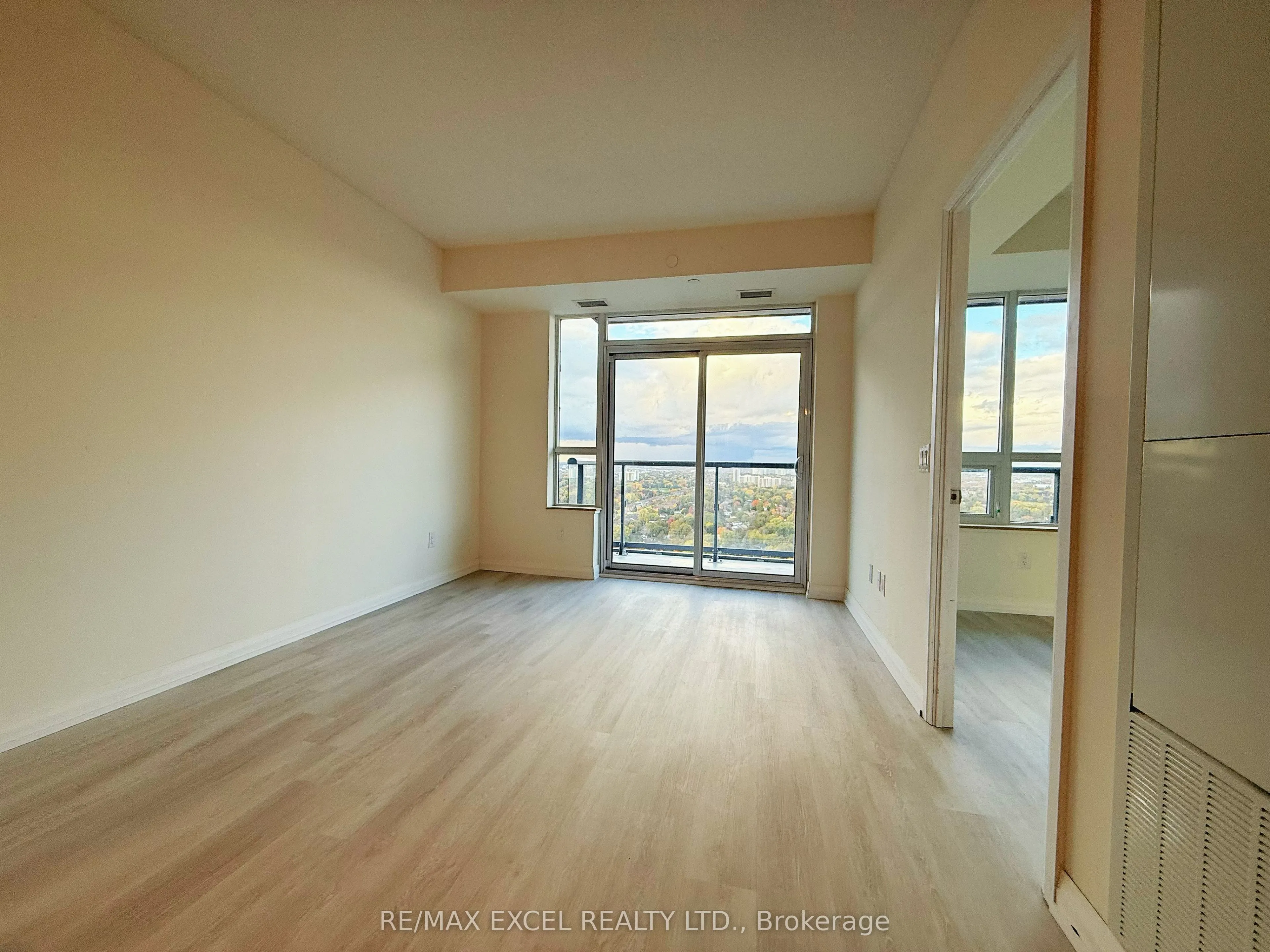 3270 Sheppard Avenue E, #2528