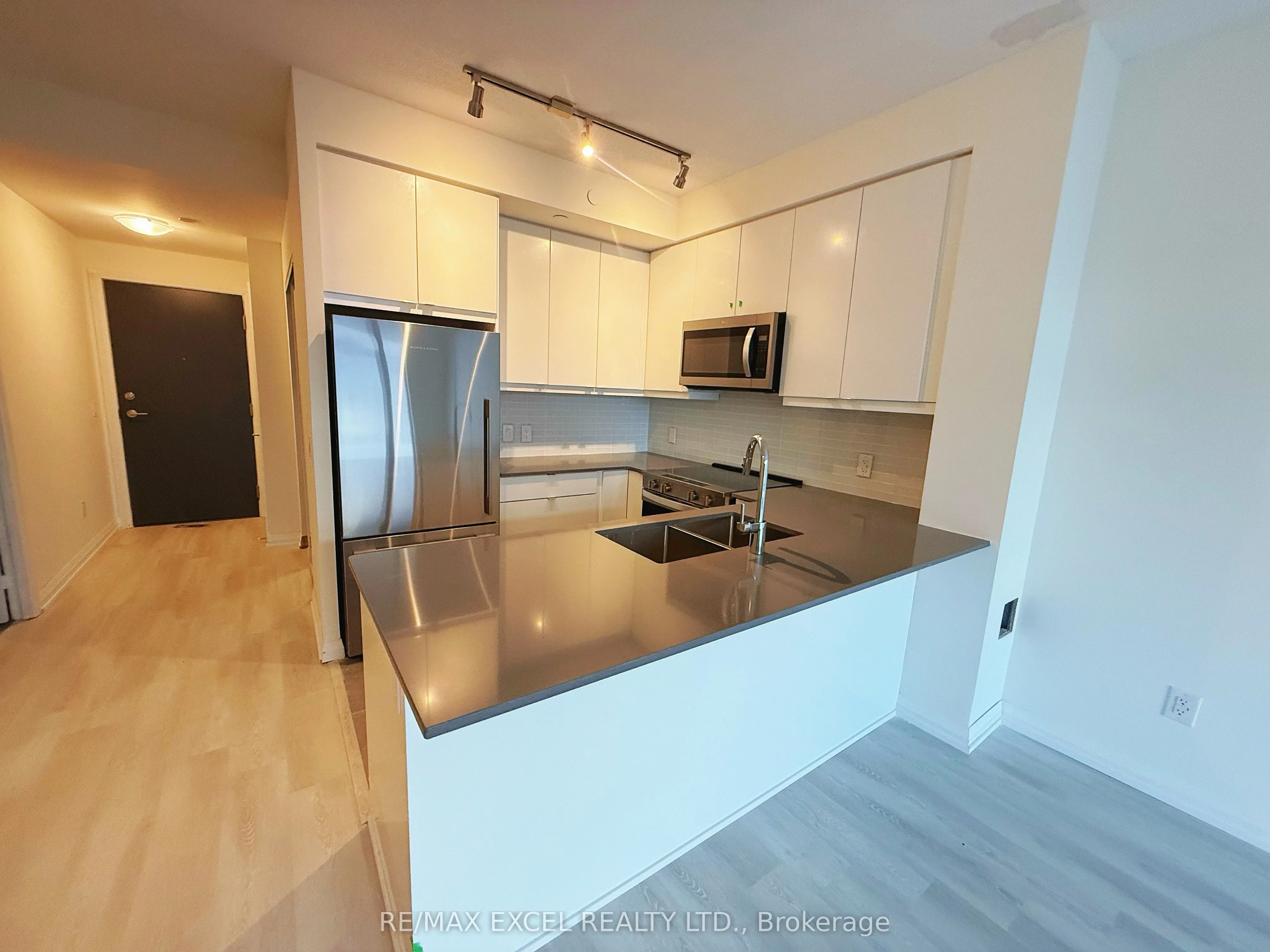 3270 Sheppard Avenue E, #2528