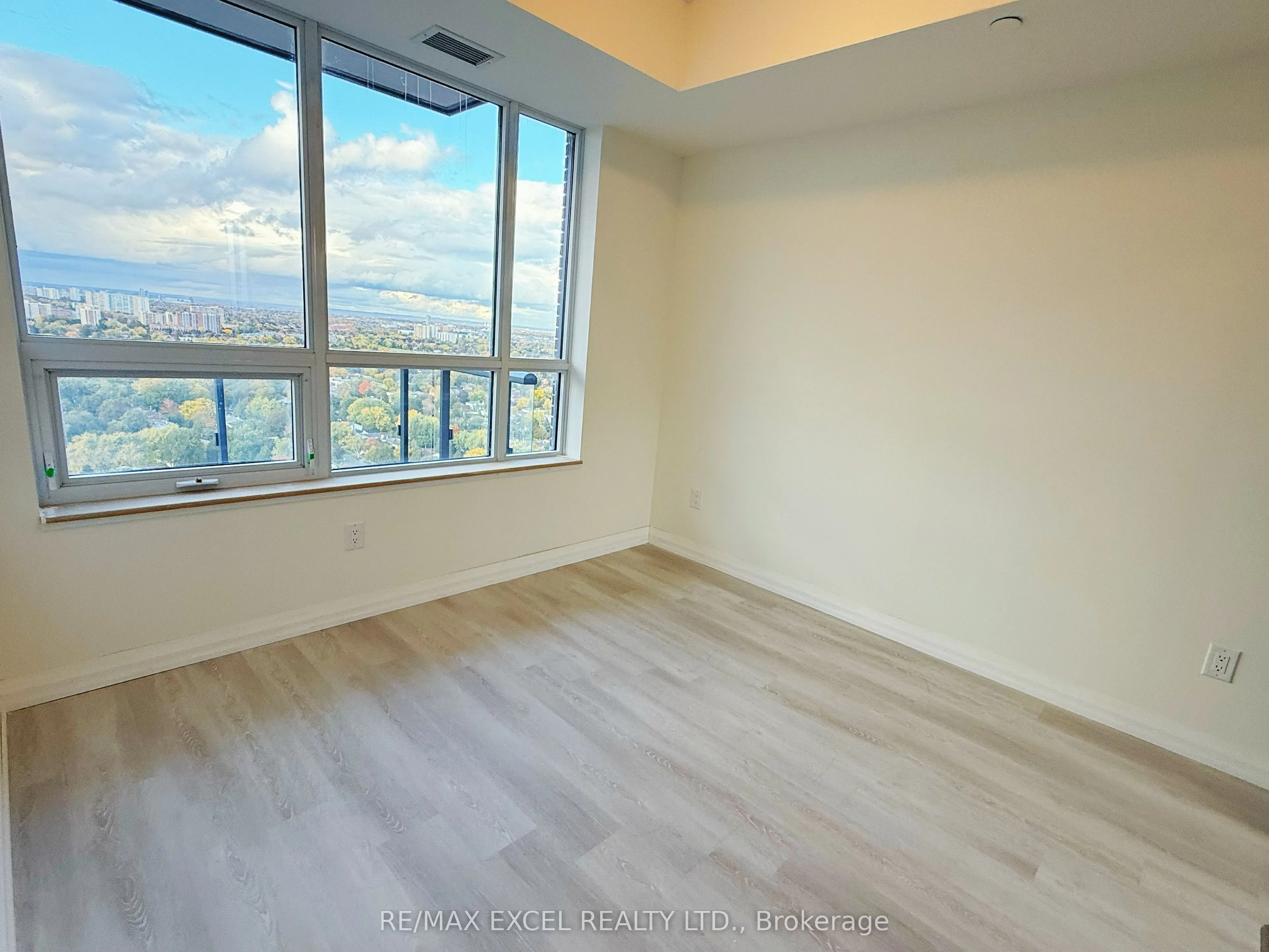 3270 Sheppard Avenue E, #2528