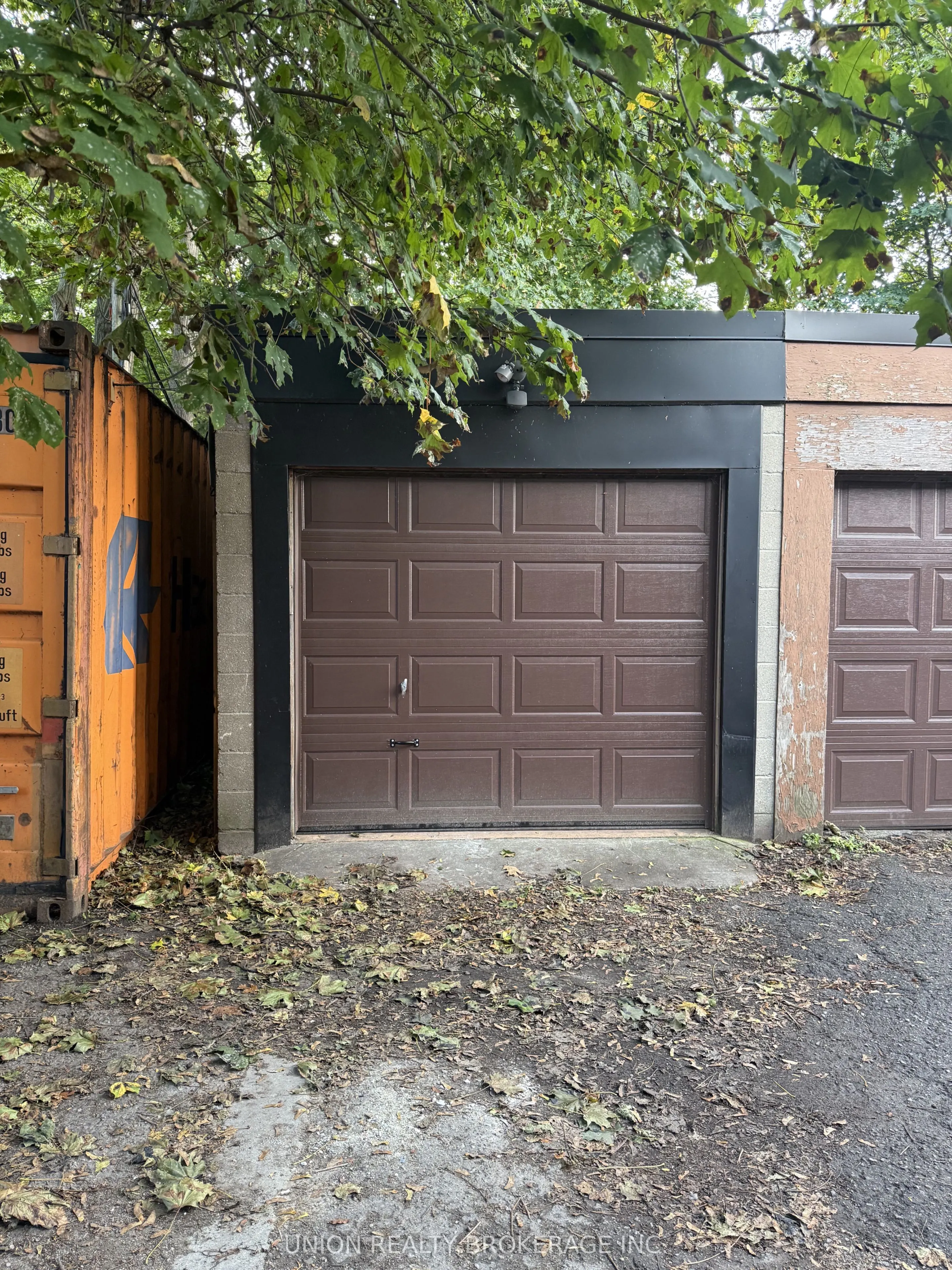 2495A Queen Street E