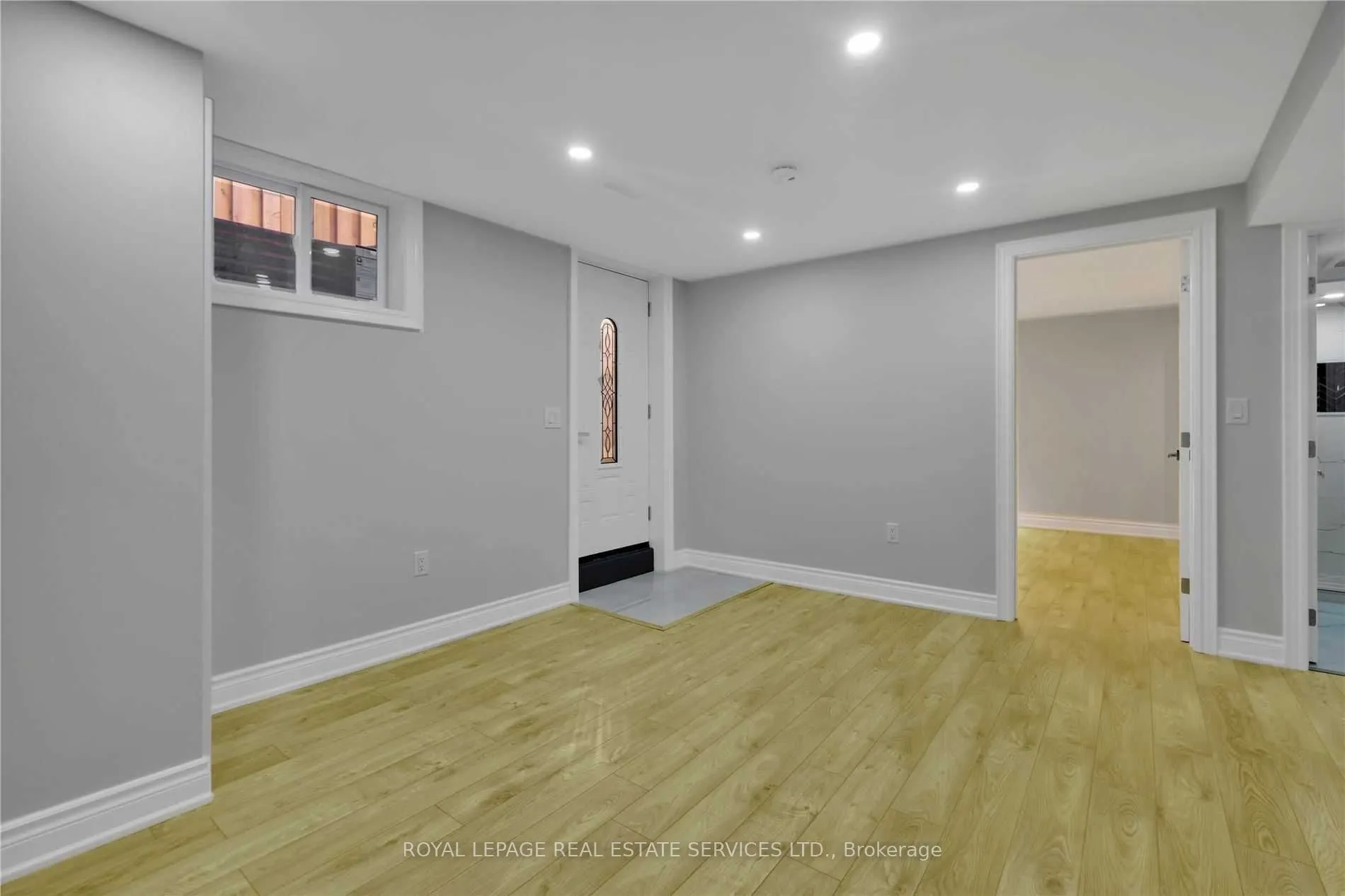 40 Darcy Magee Crescent, #lower