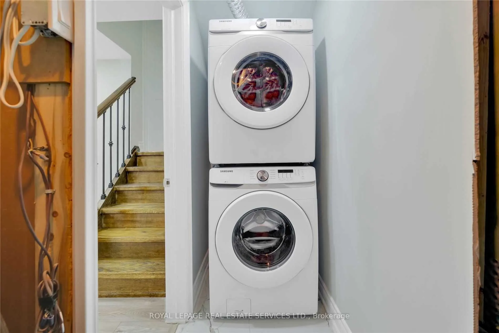 40 Darcy Magee Crescent, #lower