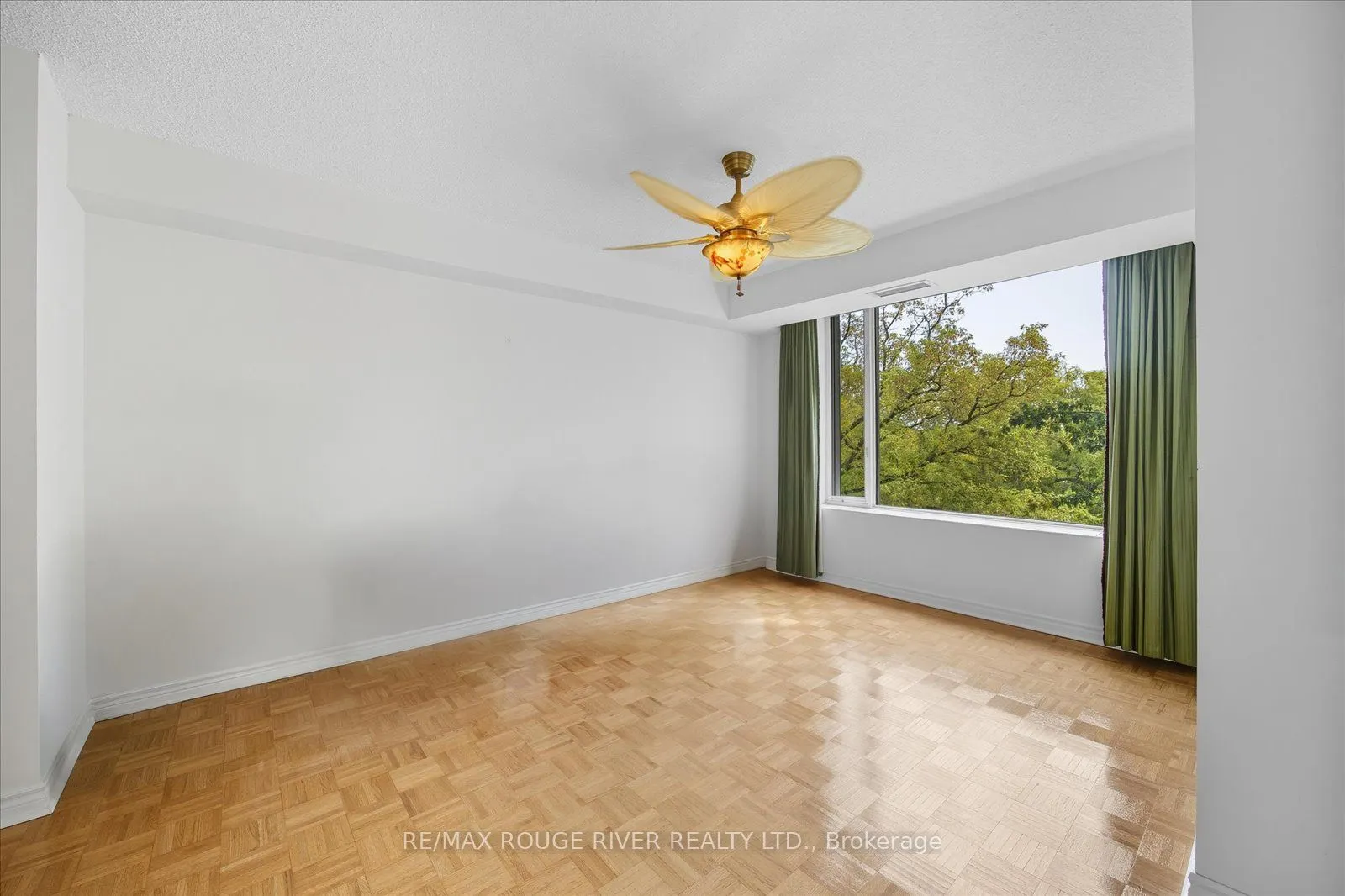 452 Scarborough Golf Road, #513