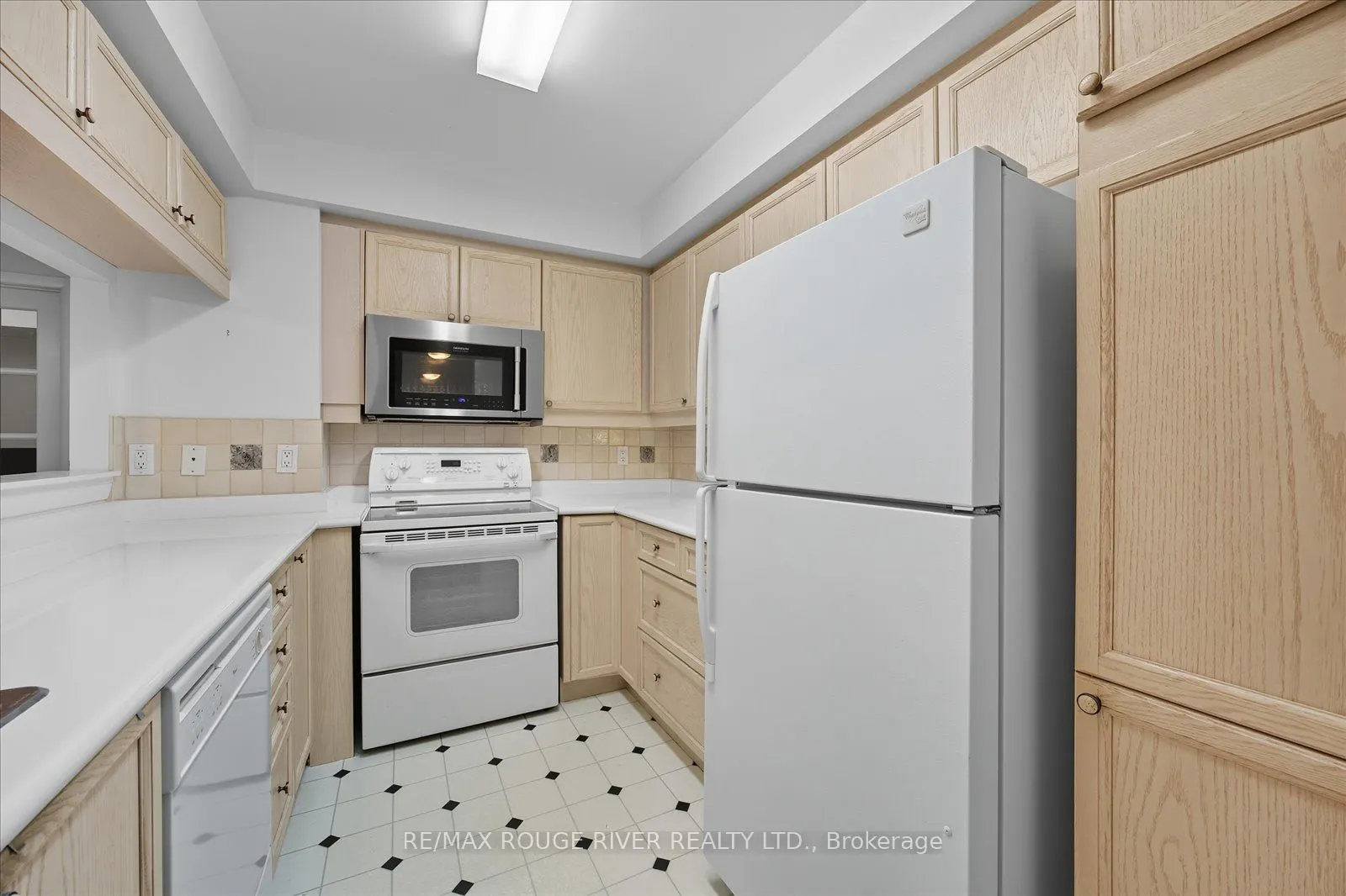 452 Scarborough Golf Road, #513