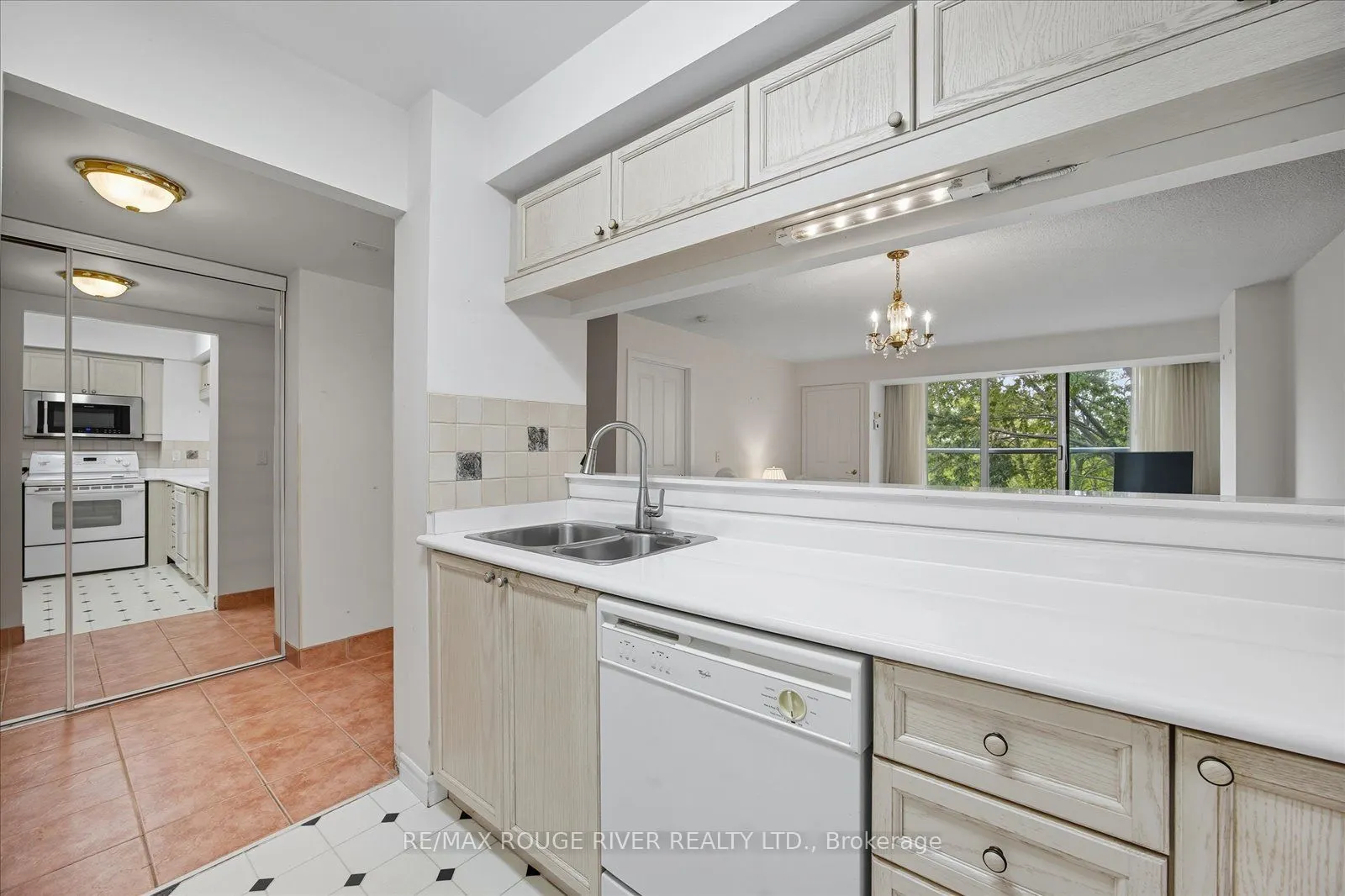 452 Scarborough Golf Road, #513