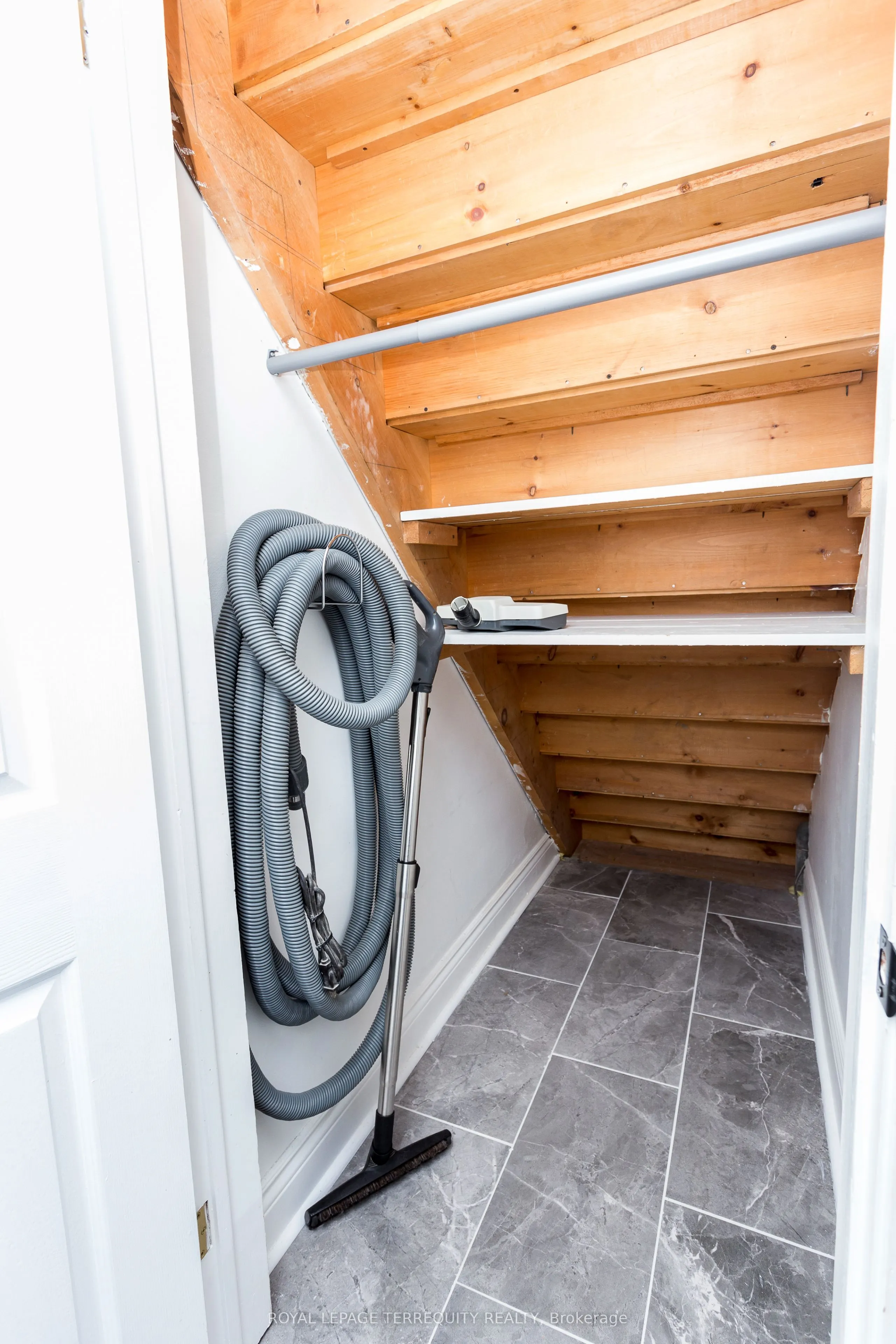 419 Brownfield Gardens