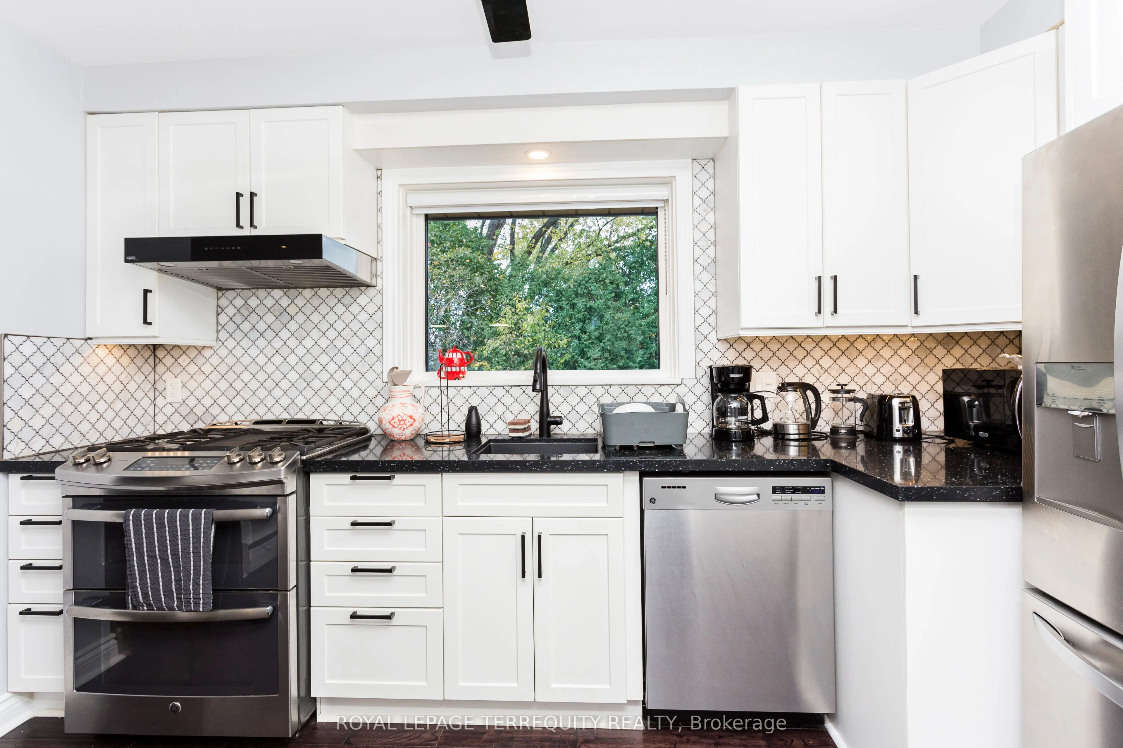 419 Brownfield Gardens