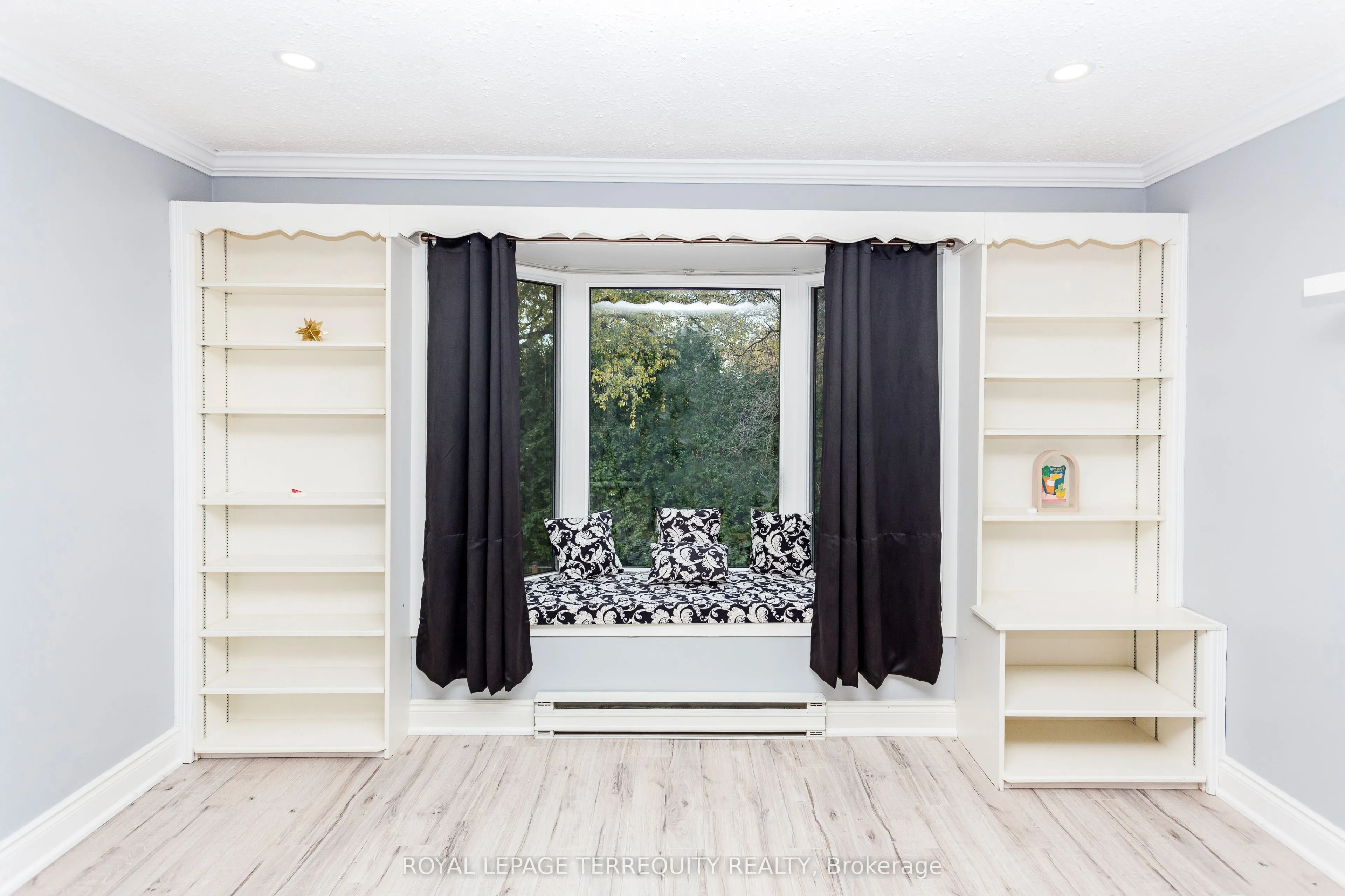 419 Brownfield Gardens