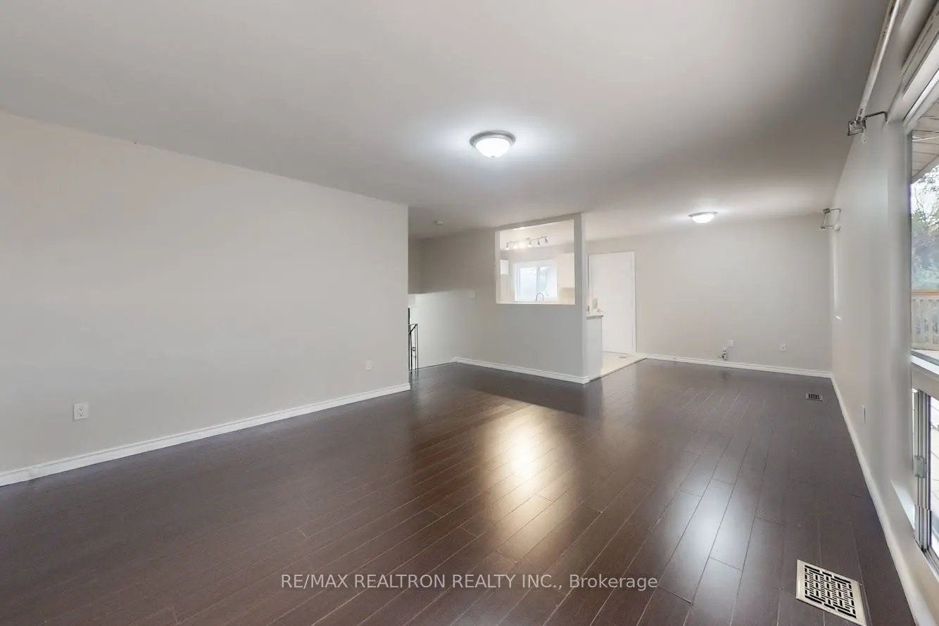 34 Orton Park, #Upper