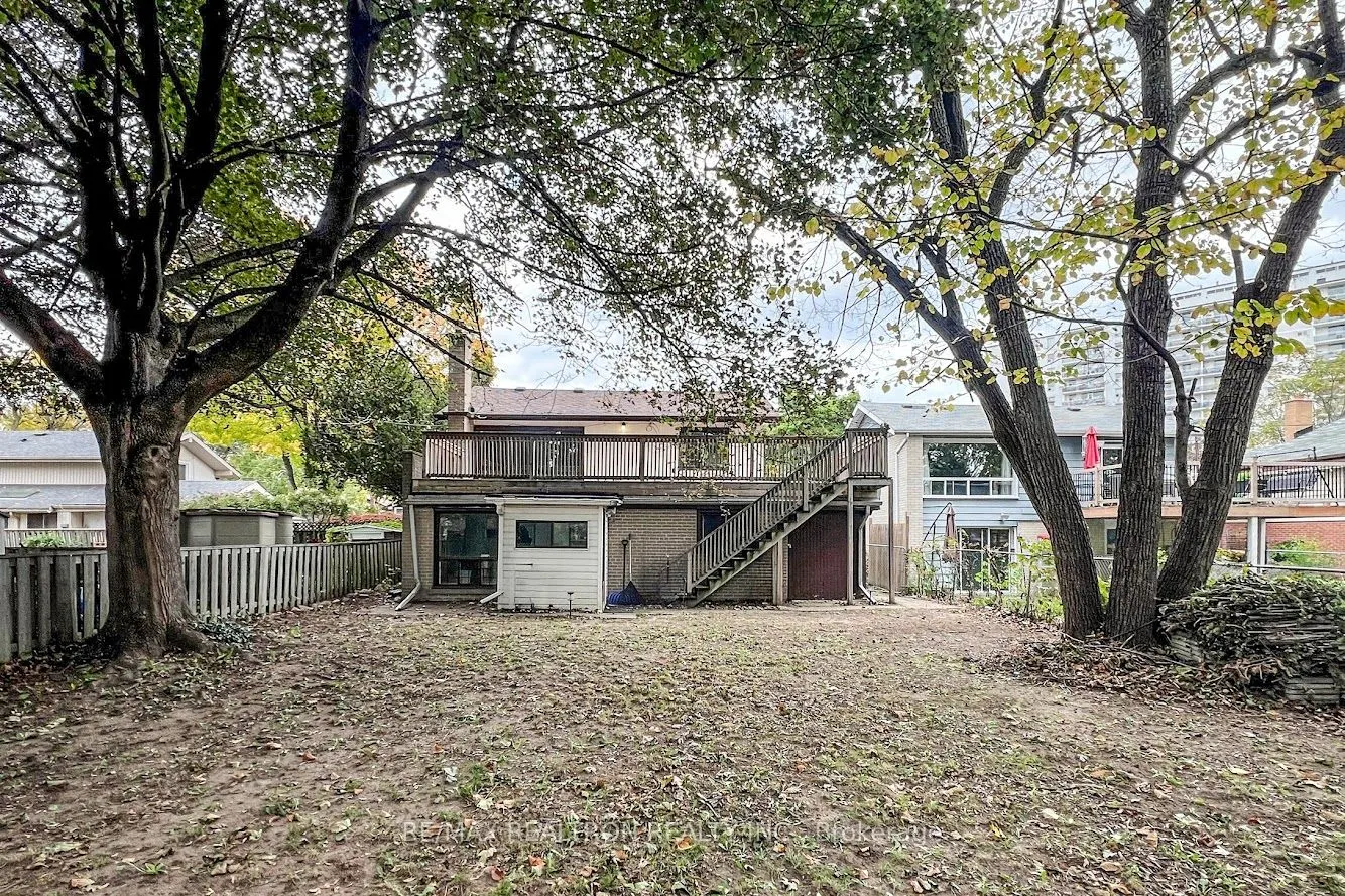 34 Orton Park, #Upper