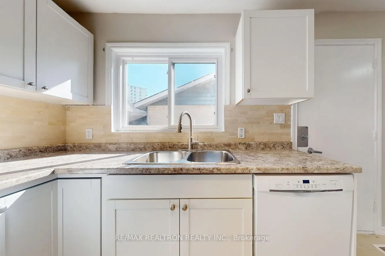 34 Orton Park, #Upper