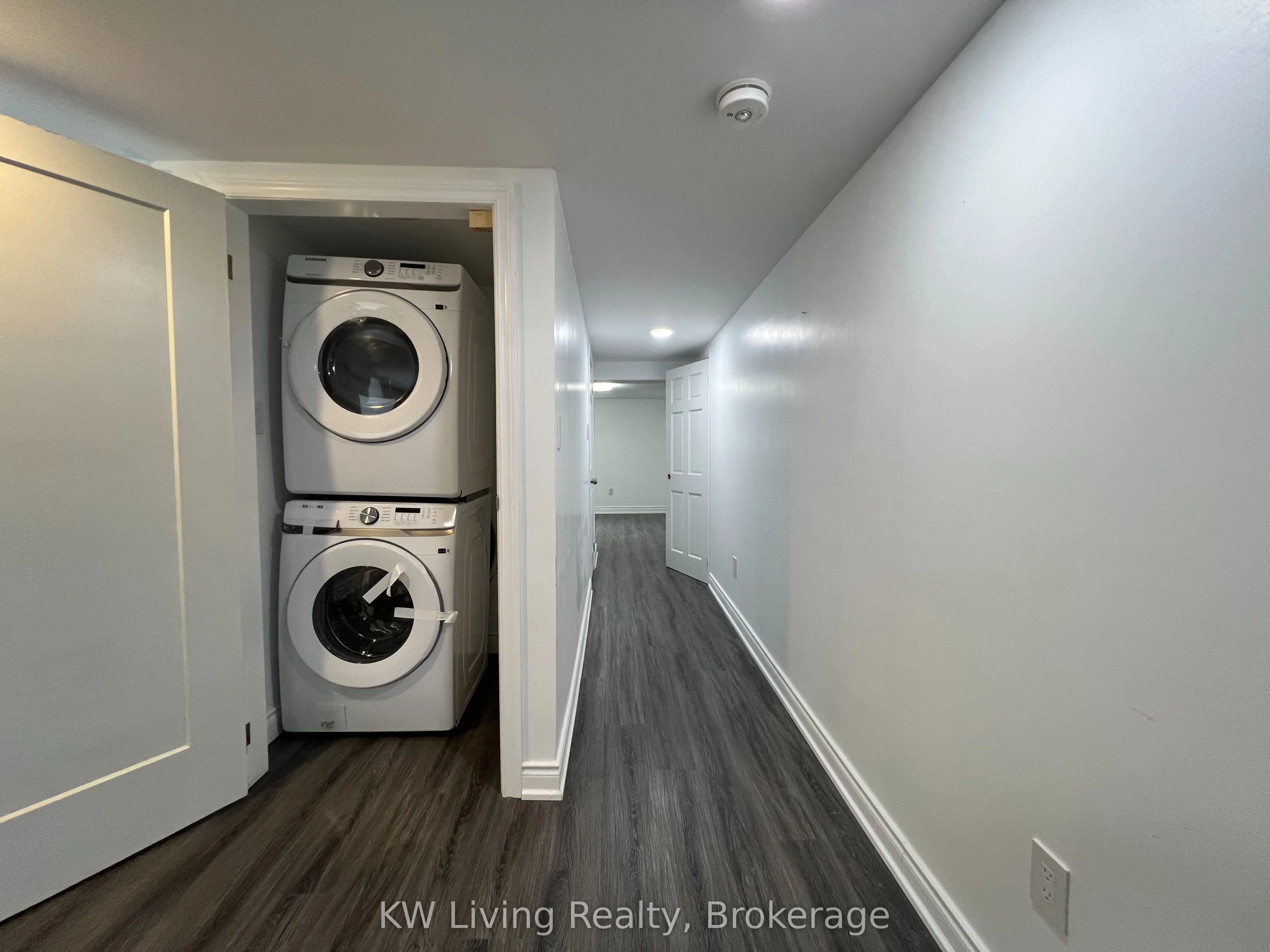 35 Vauxhall Drive, #Lower