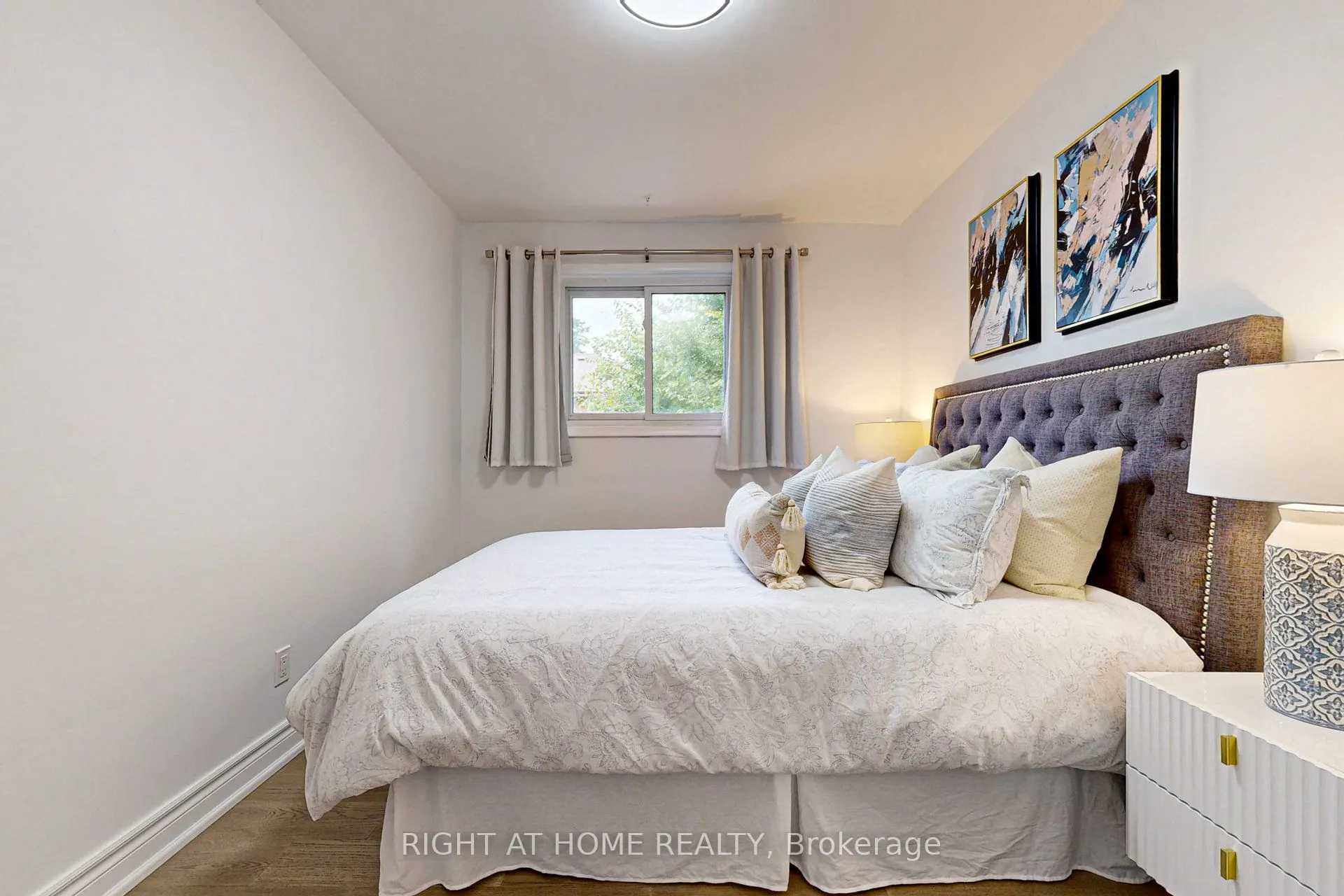 4 Barnes Crescent, #Main