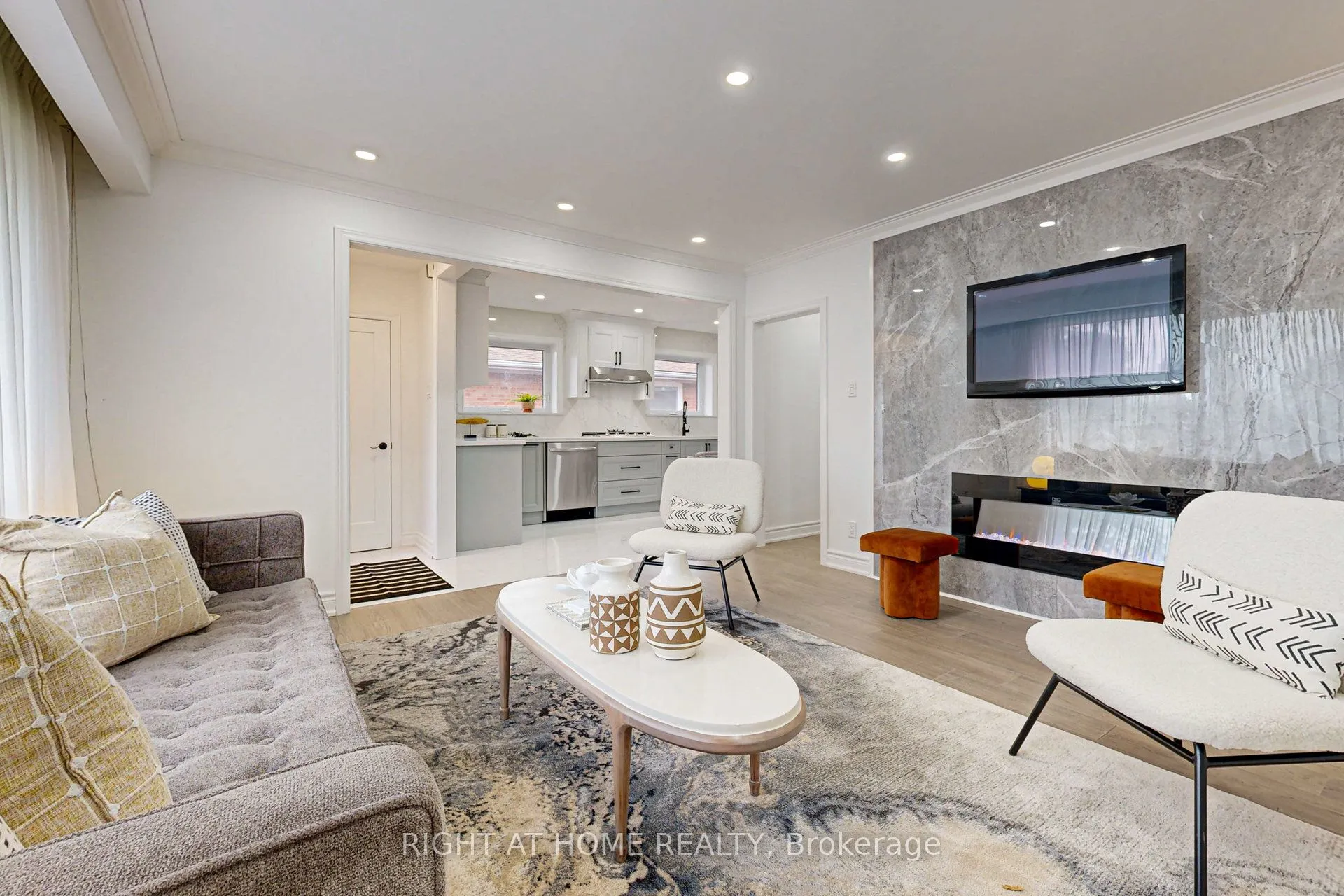 4 Barnes Crescent, #Main