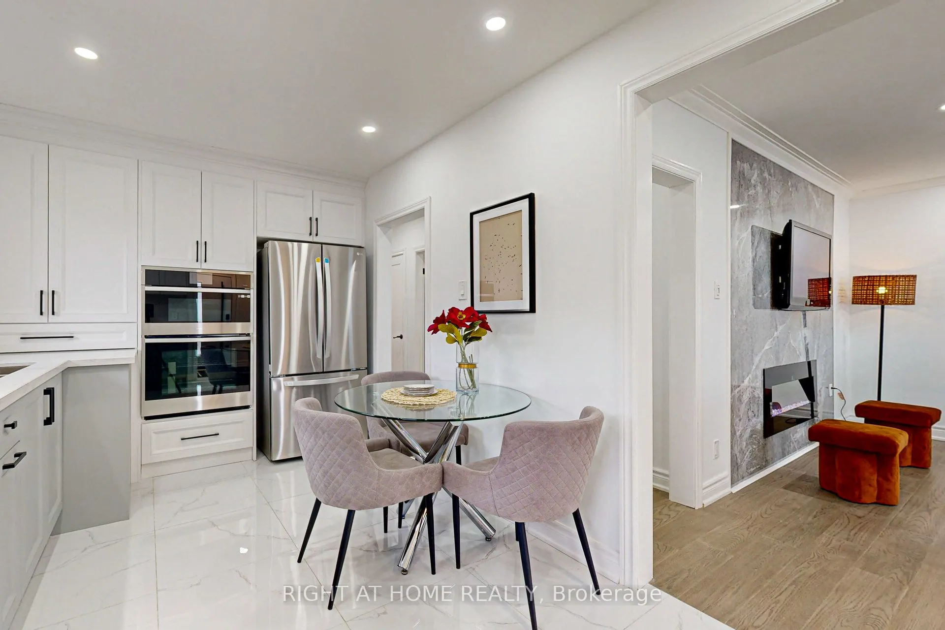 4 Barnes Crescent, #Main