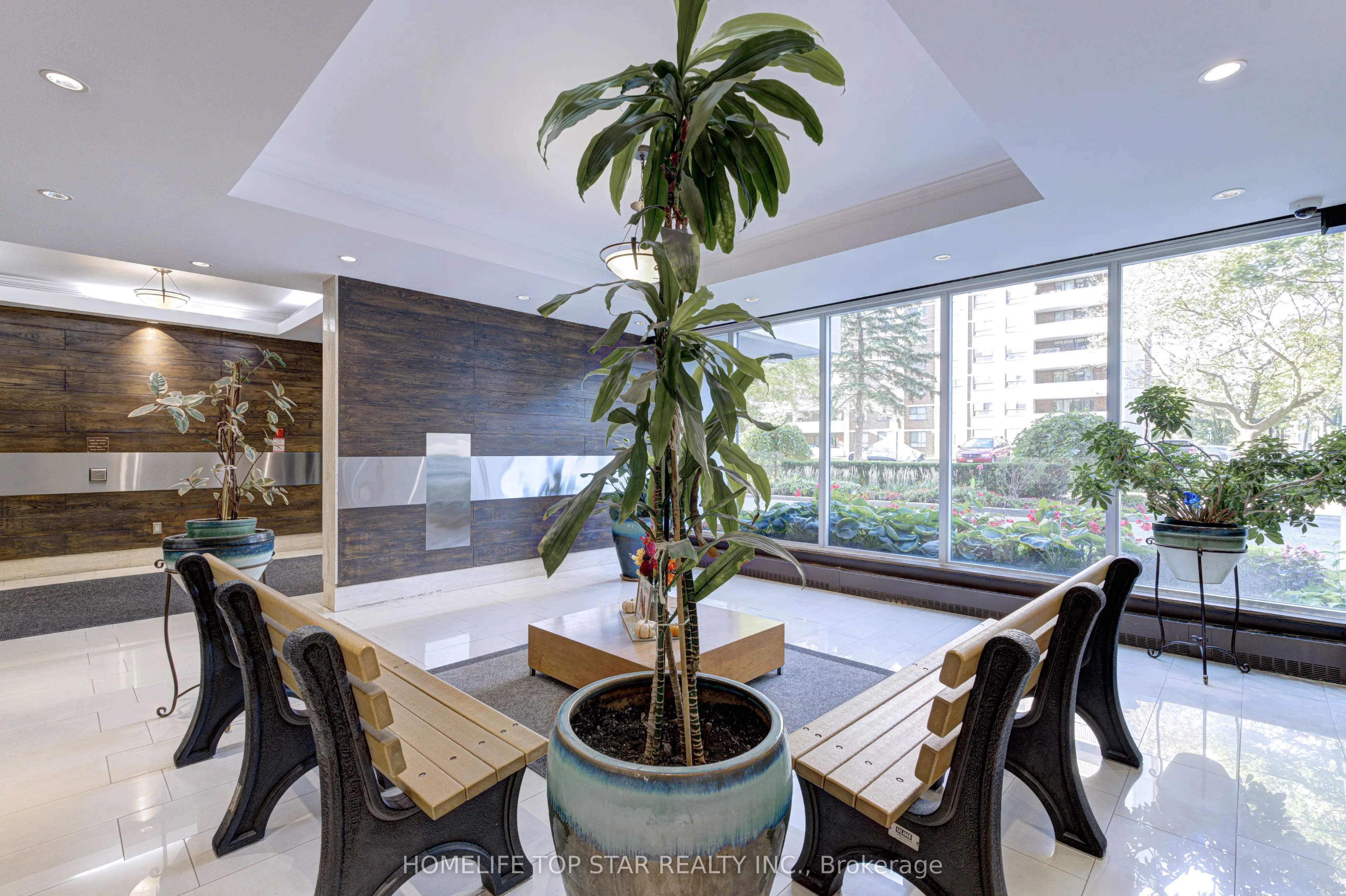 1250 Bridletowne Circle, #501