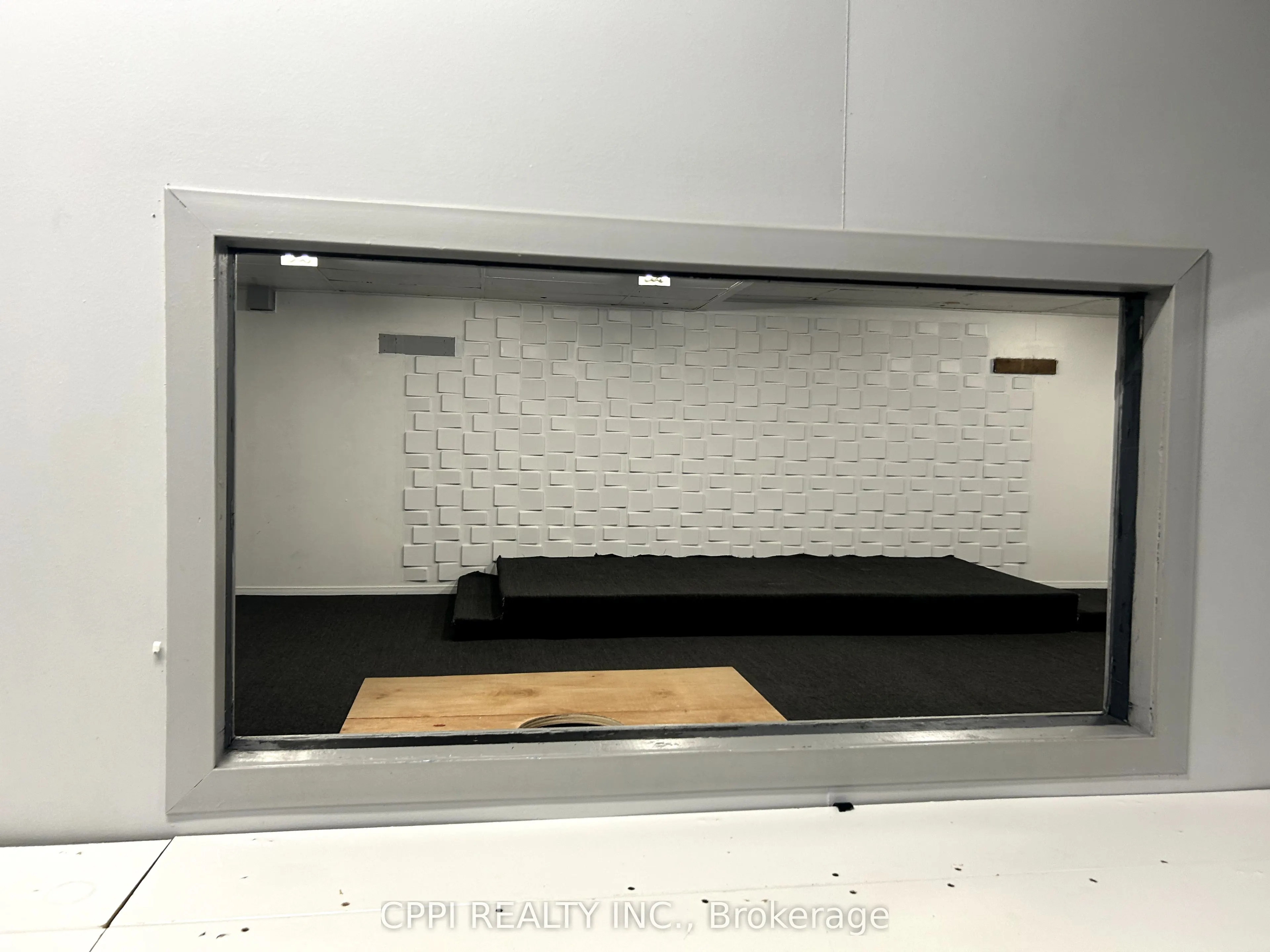 650 King Street E, #South Bsmnt