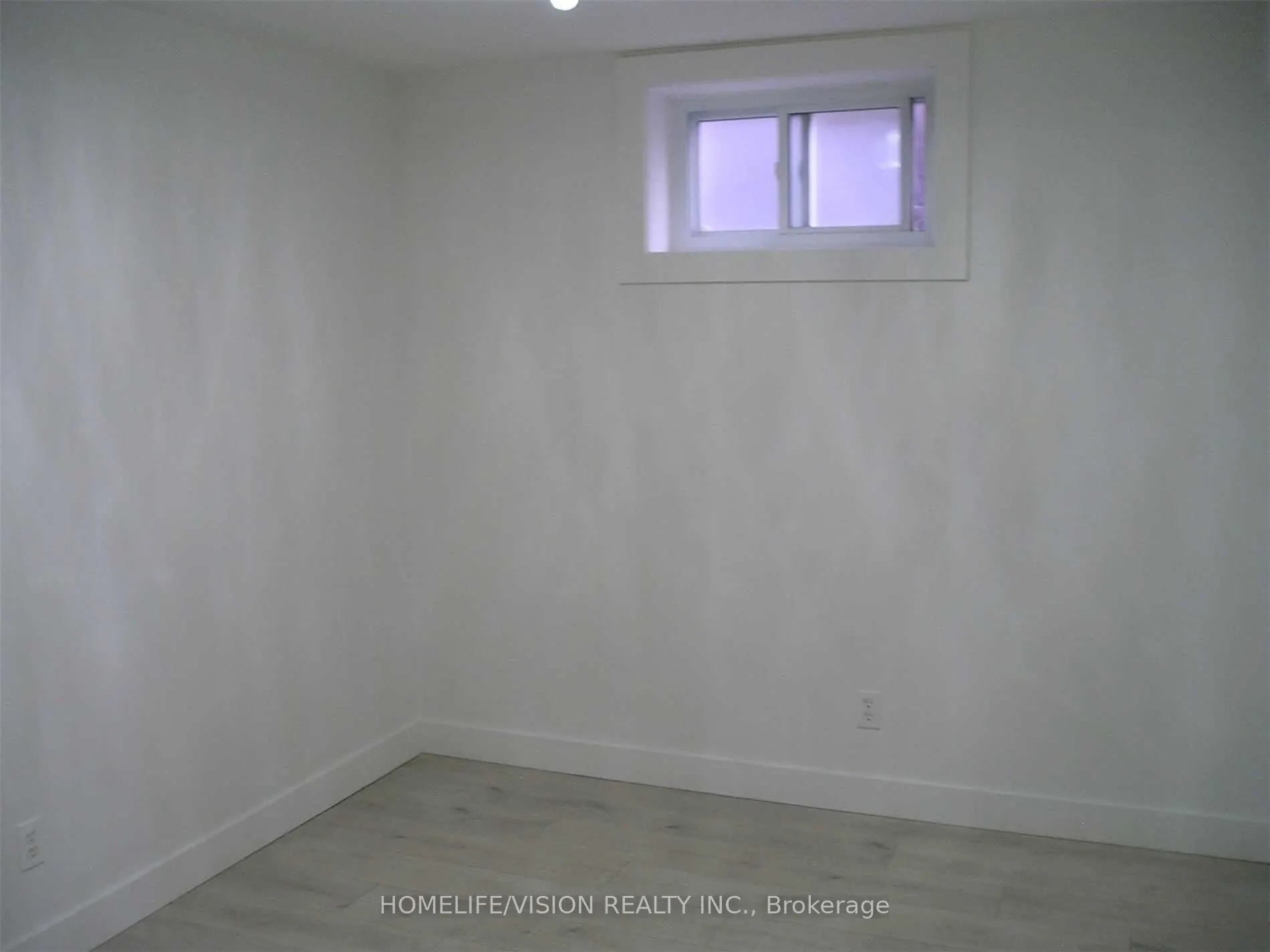 25 Arbutus Crescent, #Lower