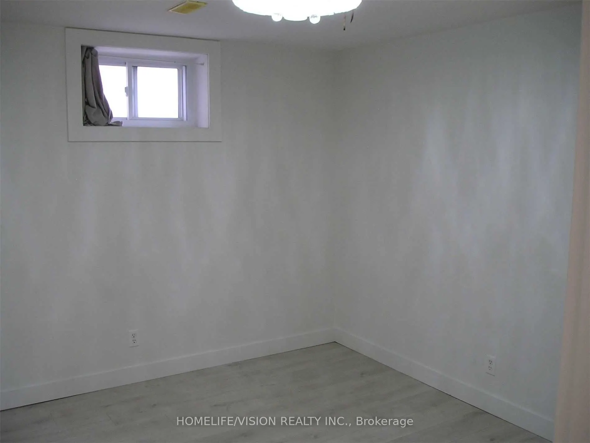 25 Arbutus Crescent, #Lower