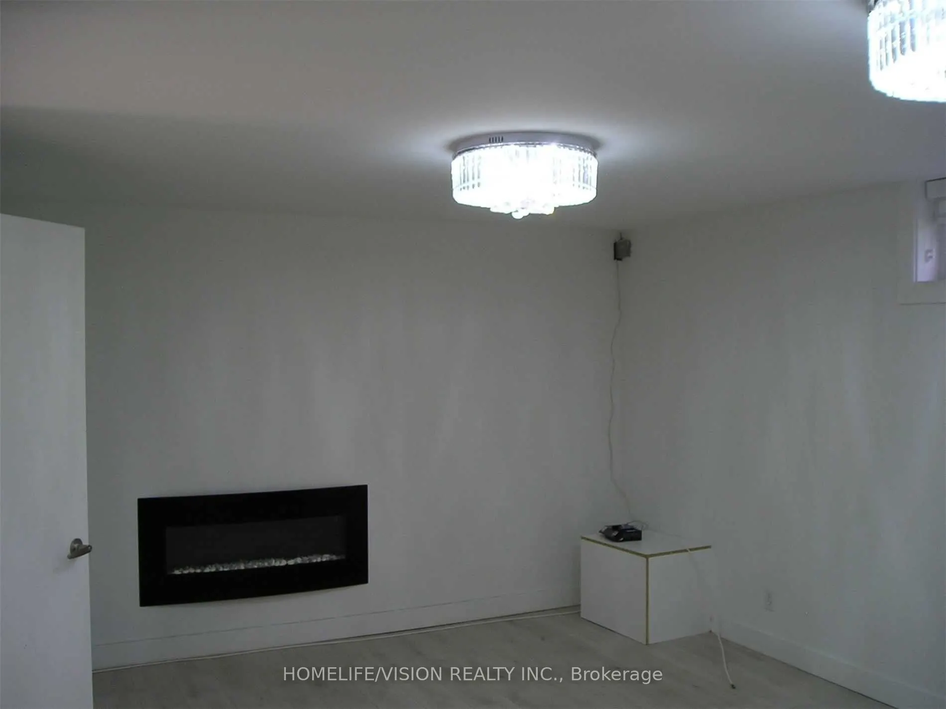 25 Arbutus Crescent, #Lower