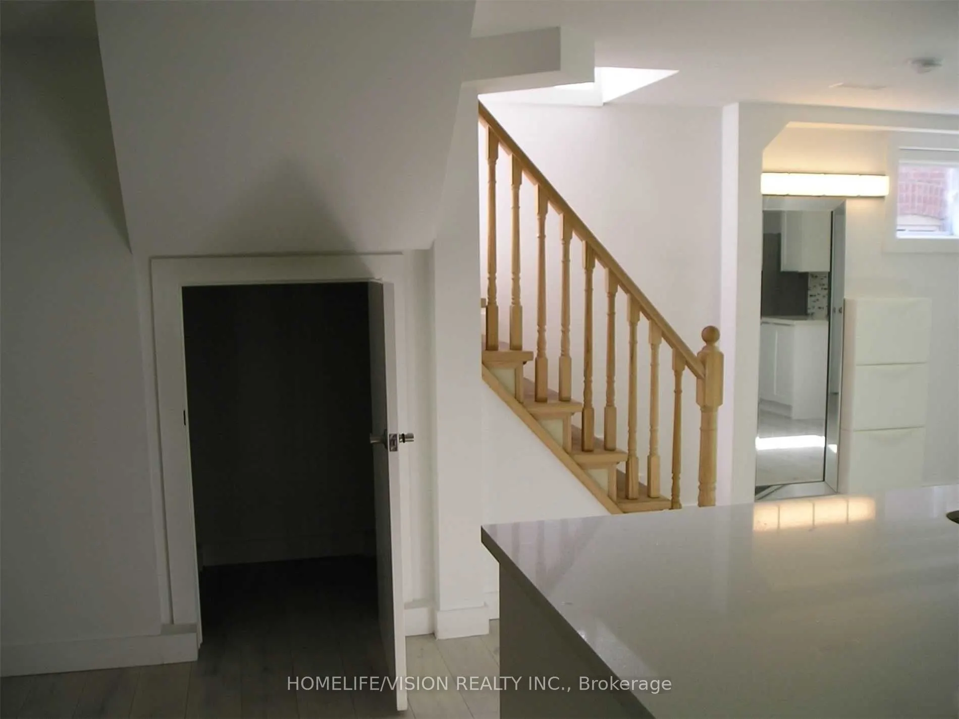 25 Arbutus Crescent, #Lower