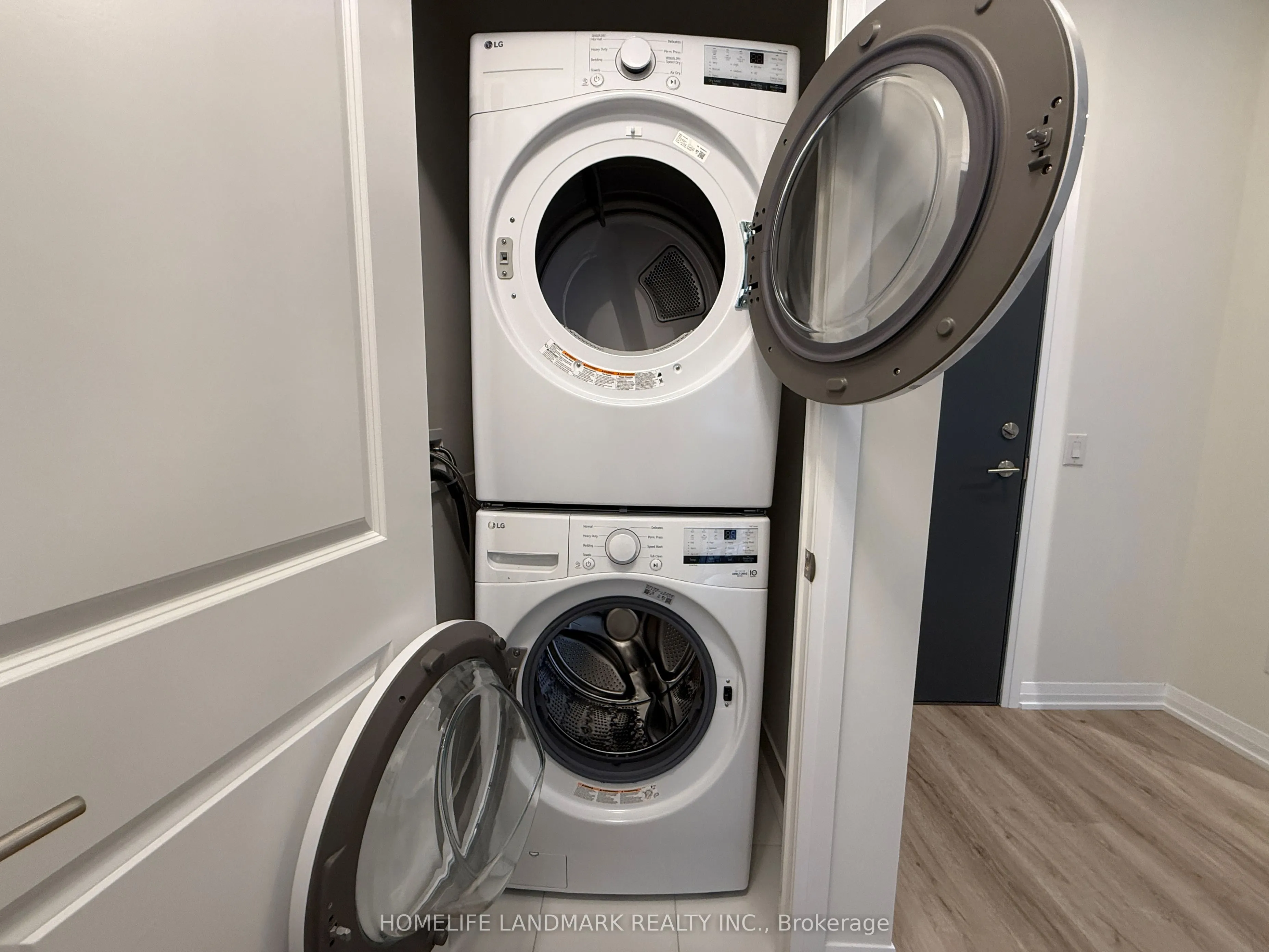 3270 Sheppard Avenue E, #526