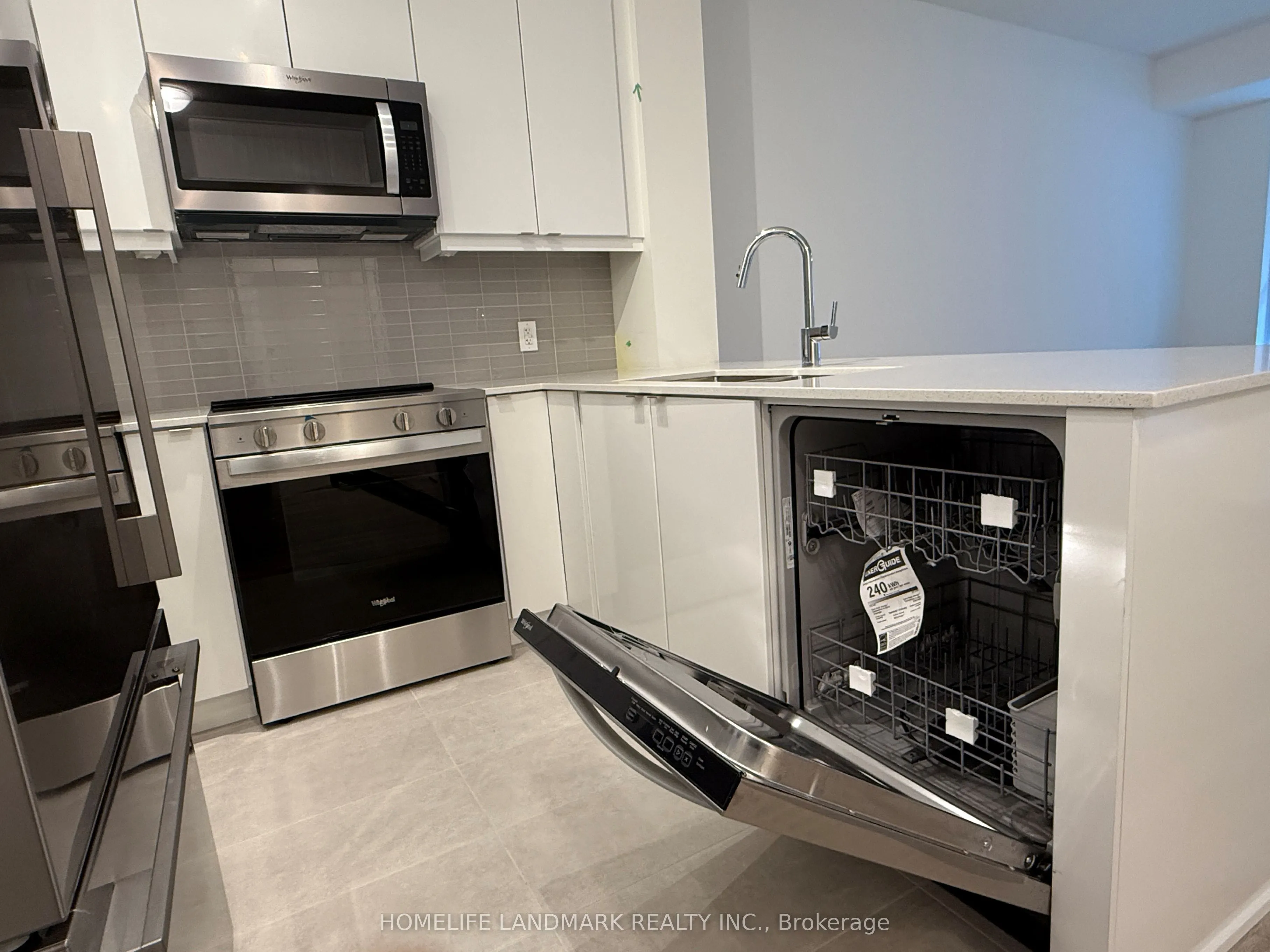 3270 Sheppard Avenue E, #526