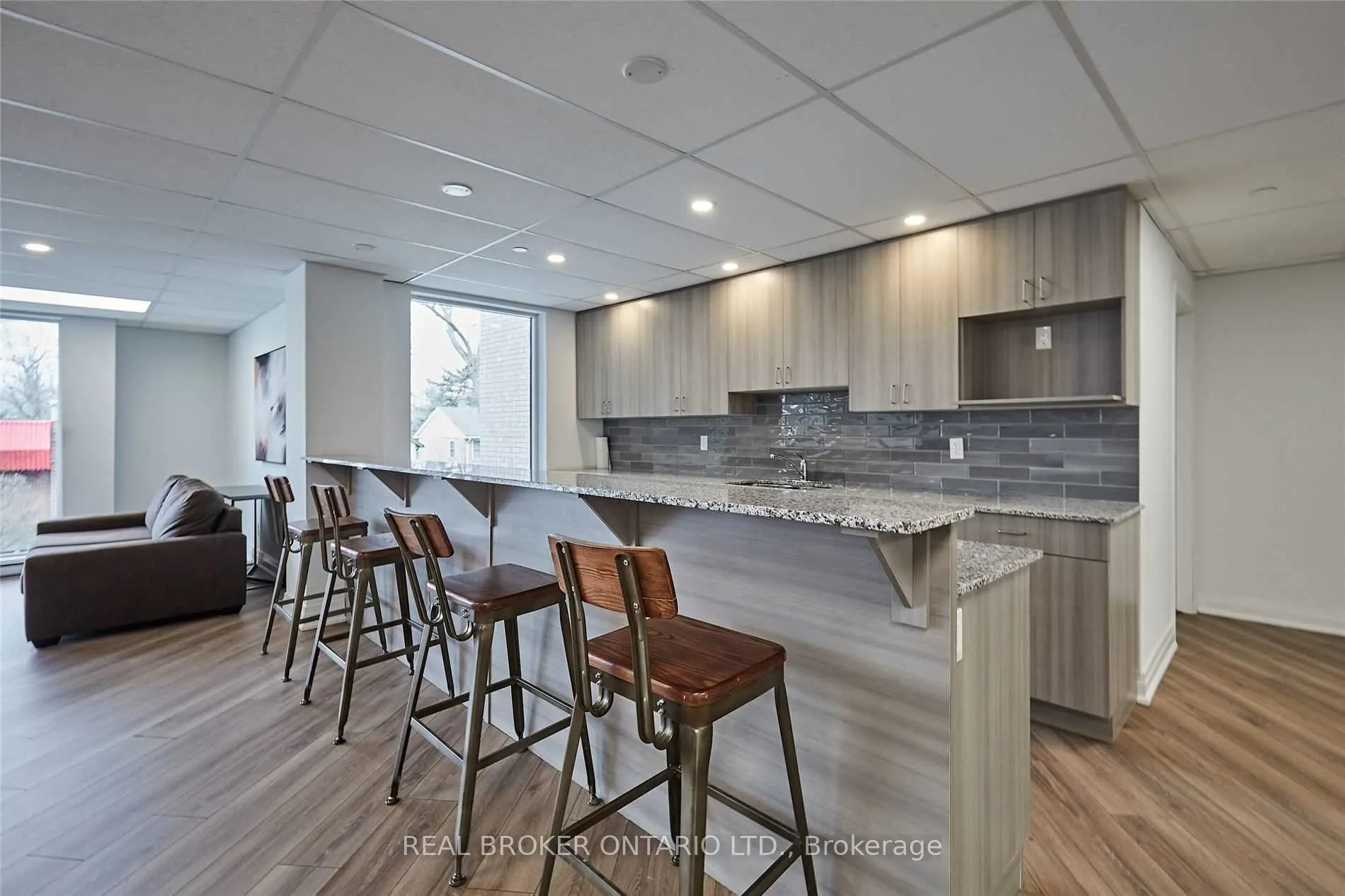 1 Falaise Road, #405