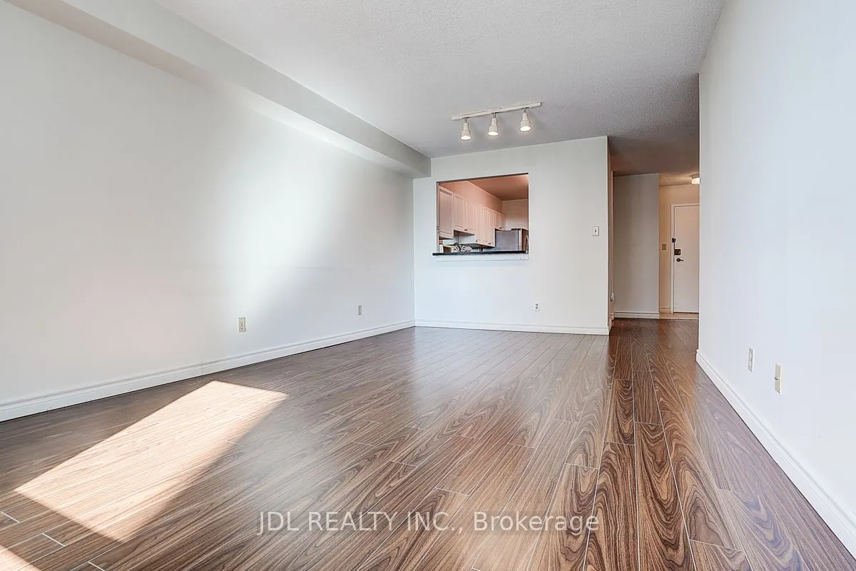 25 Bamburgh Circle, #636