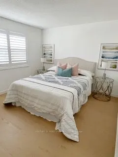 14 Greenfield Crescent