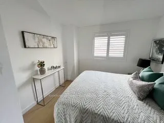 14 Greenfield Crescent