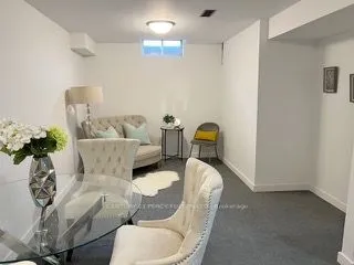 14 Greenfield Crescent