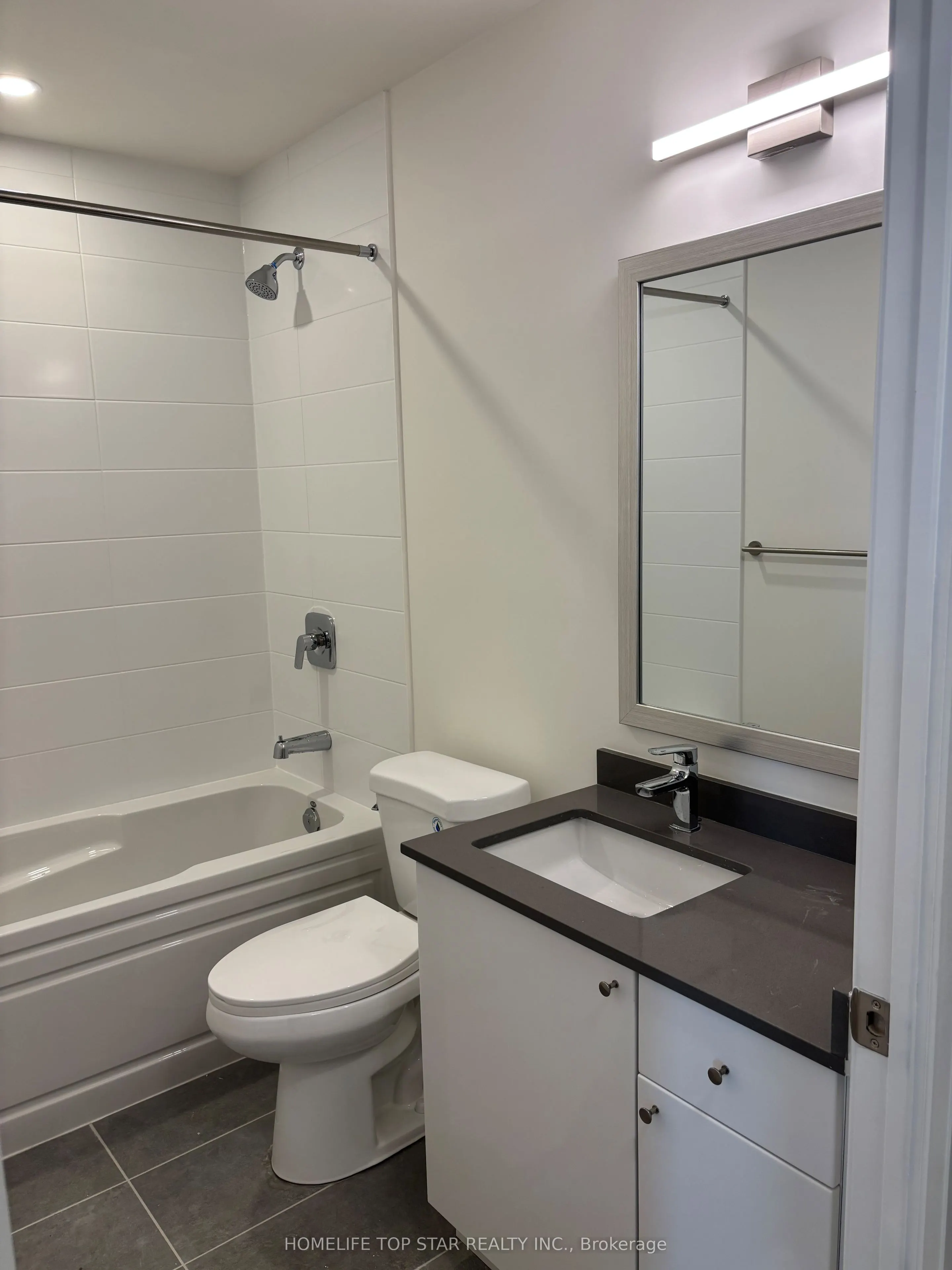 3260 Sheppard Avenue E, #1905