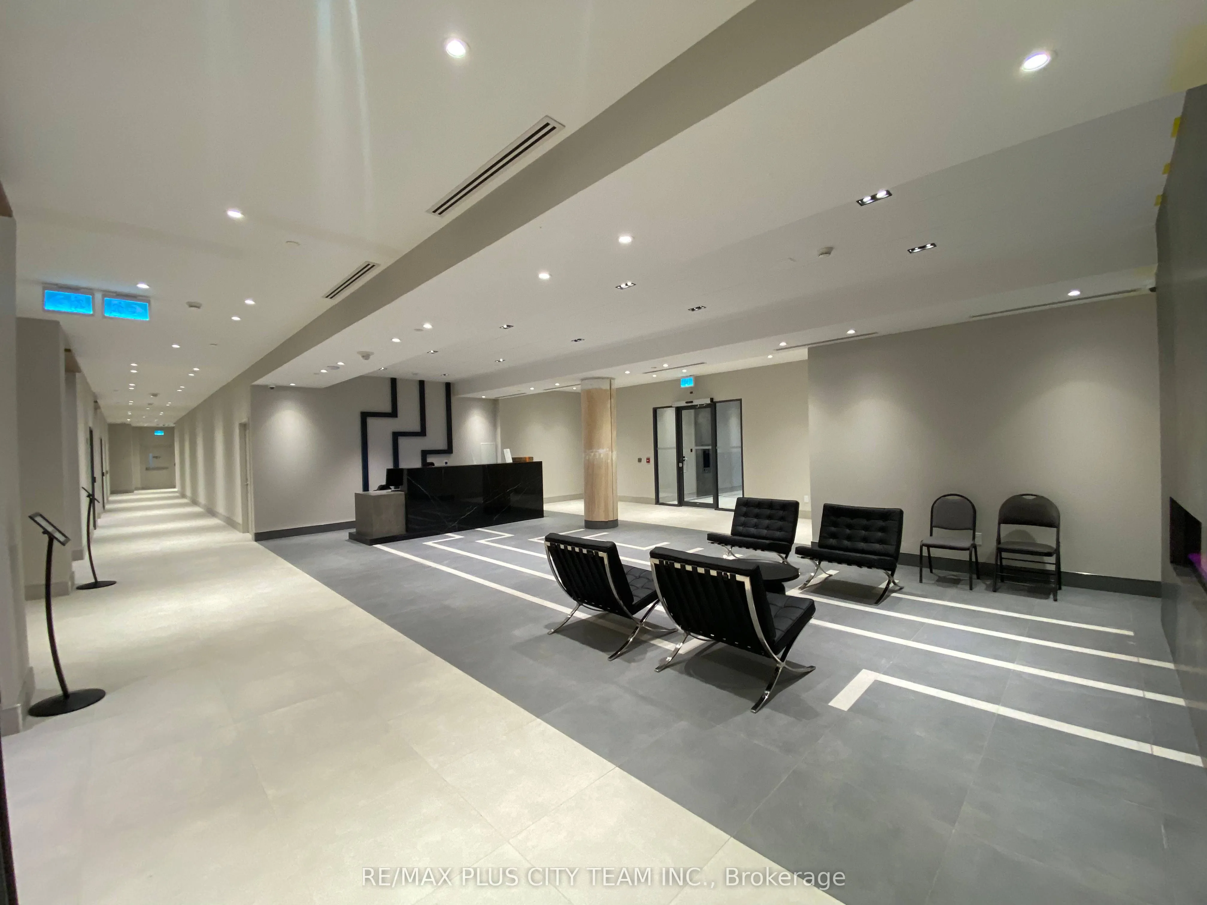 3260 Sheppard Avenue E, #902