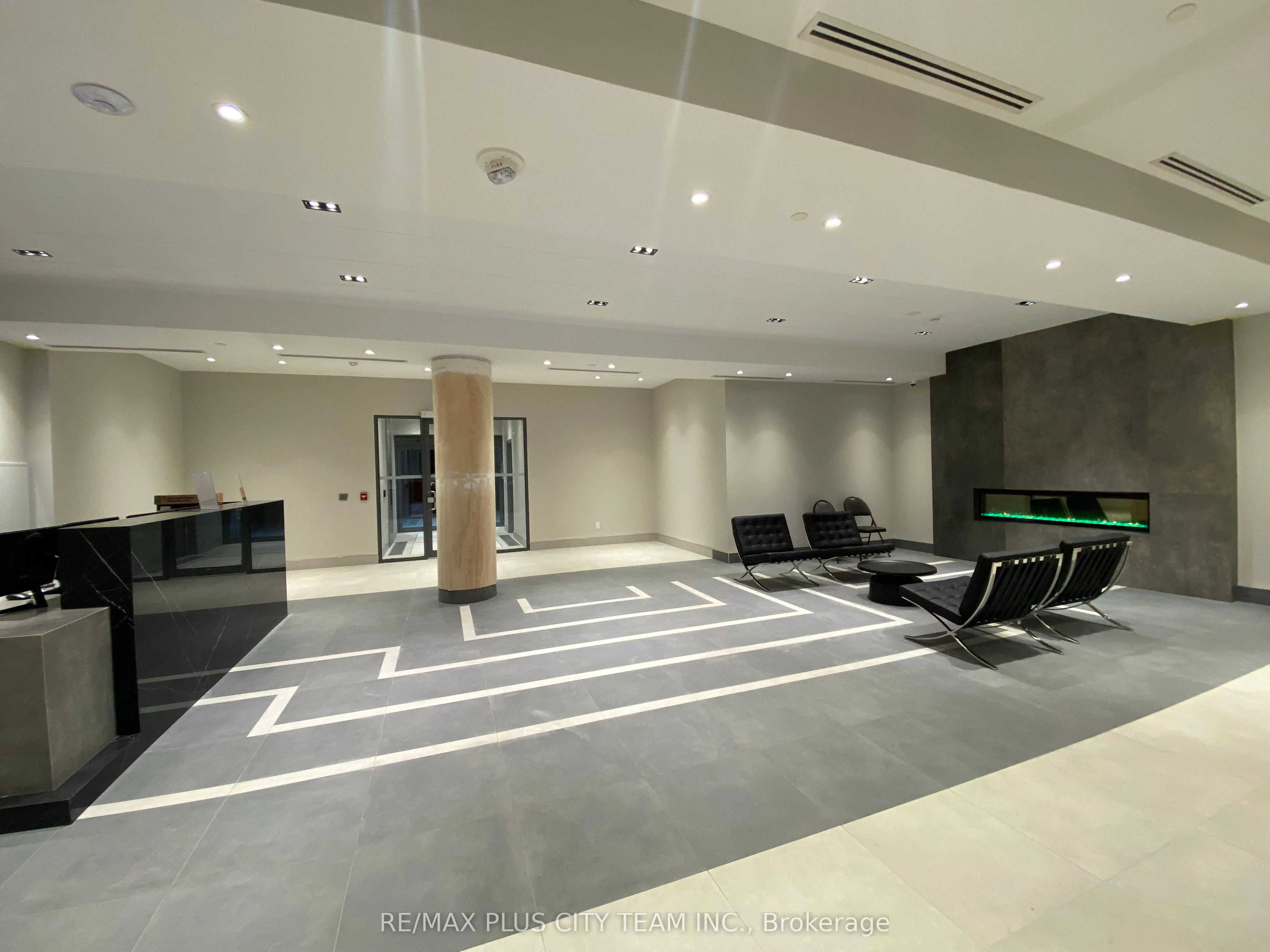 3260 Sheppard Avenue E, #902