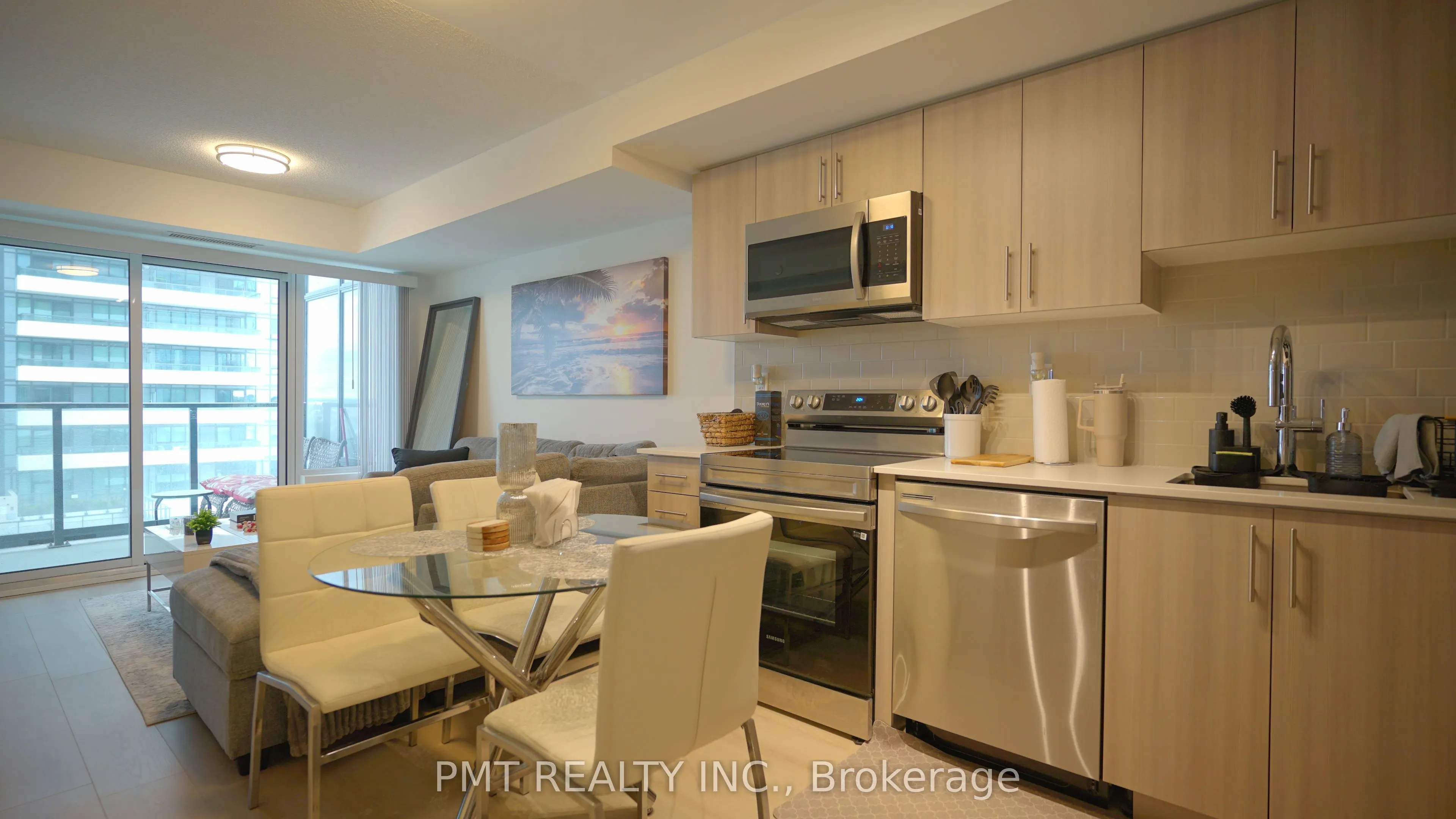 1435 Celebration Drive, #907