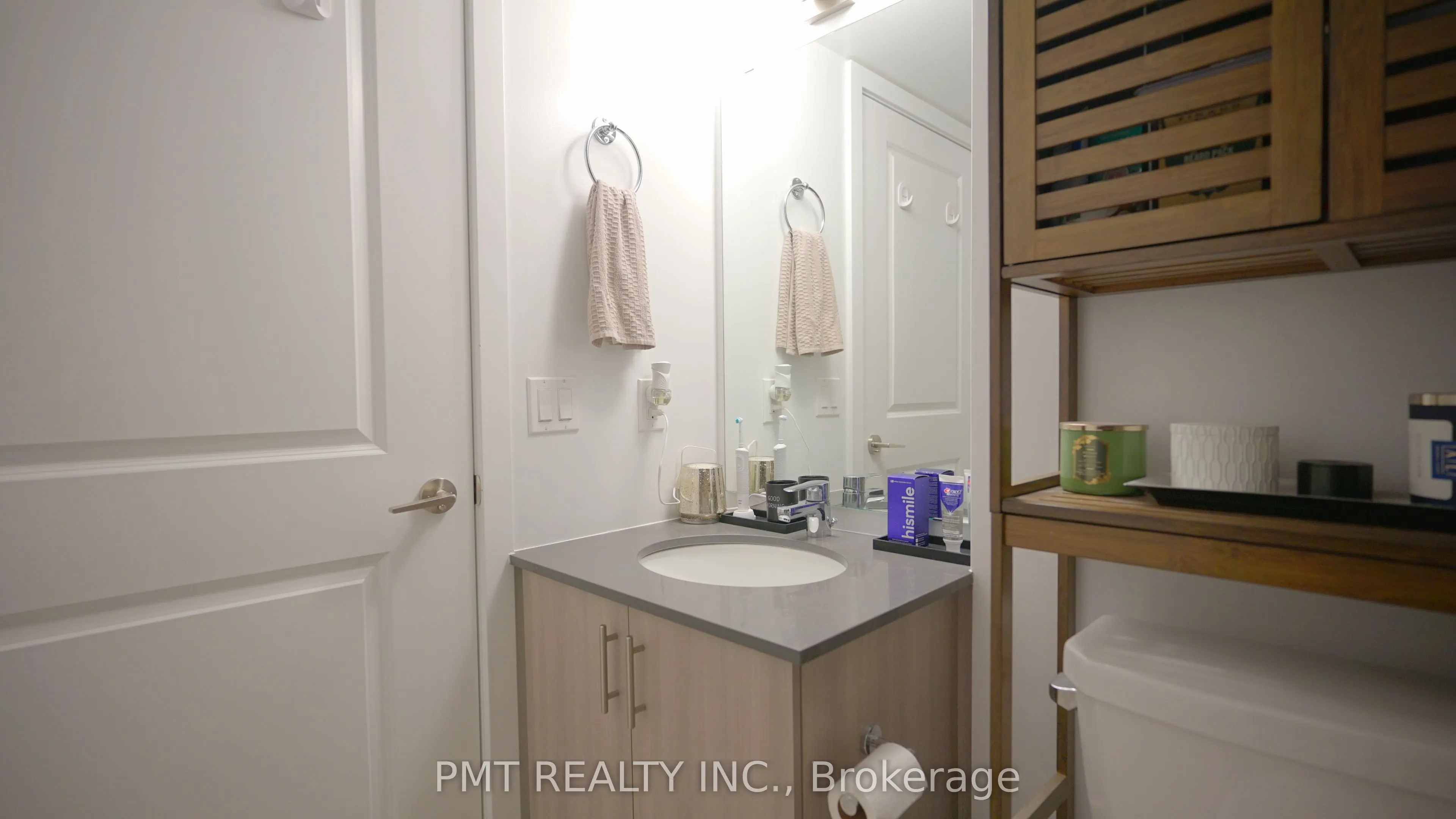 1435 Celebration Drive, #907