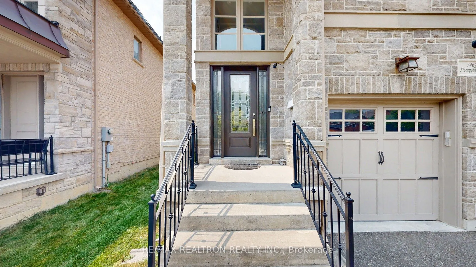 746A Stonepath Circle