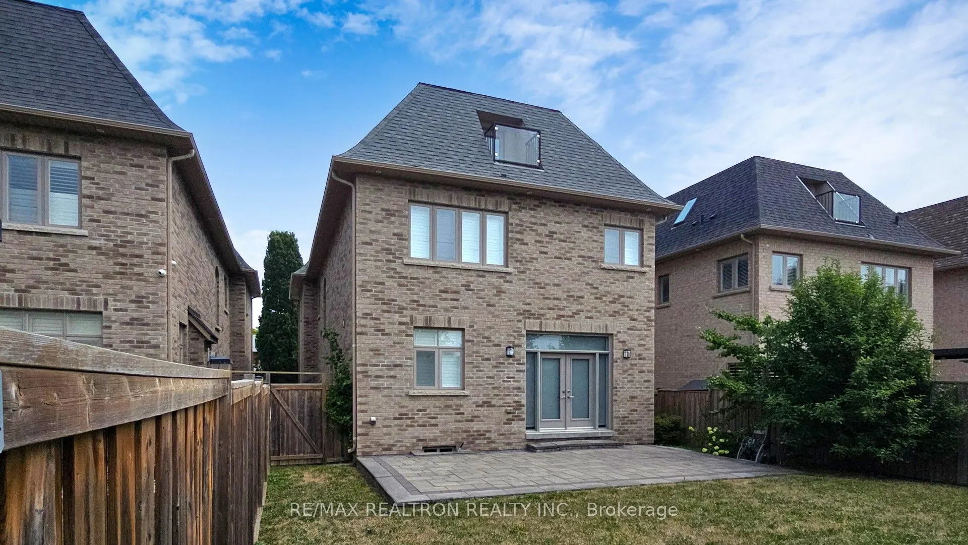 746A Stonepath Circle