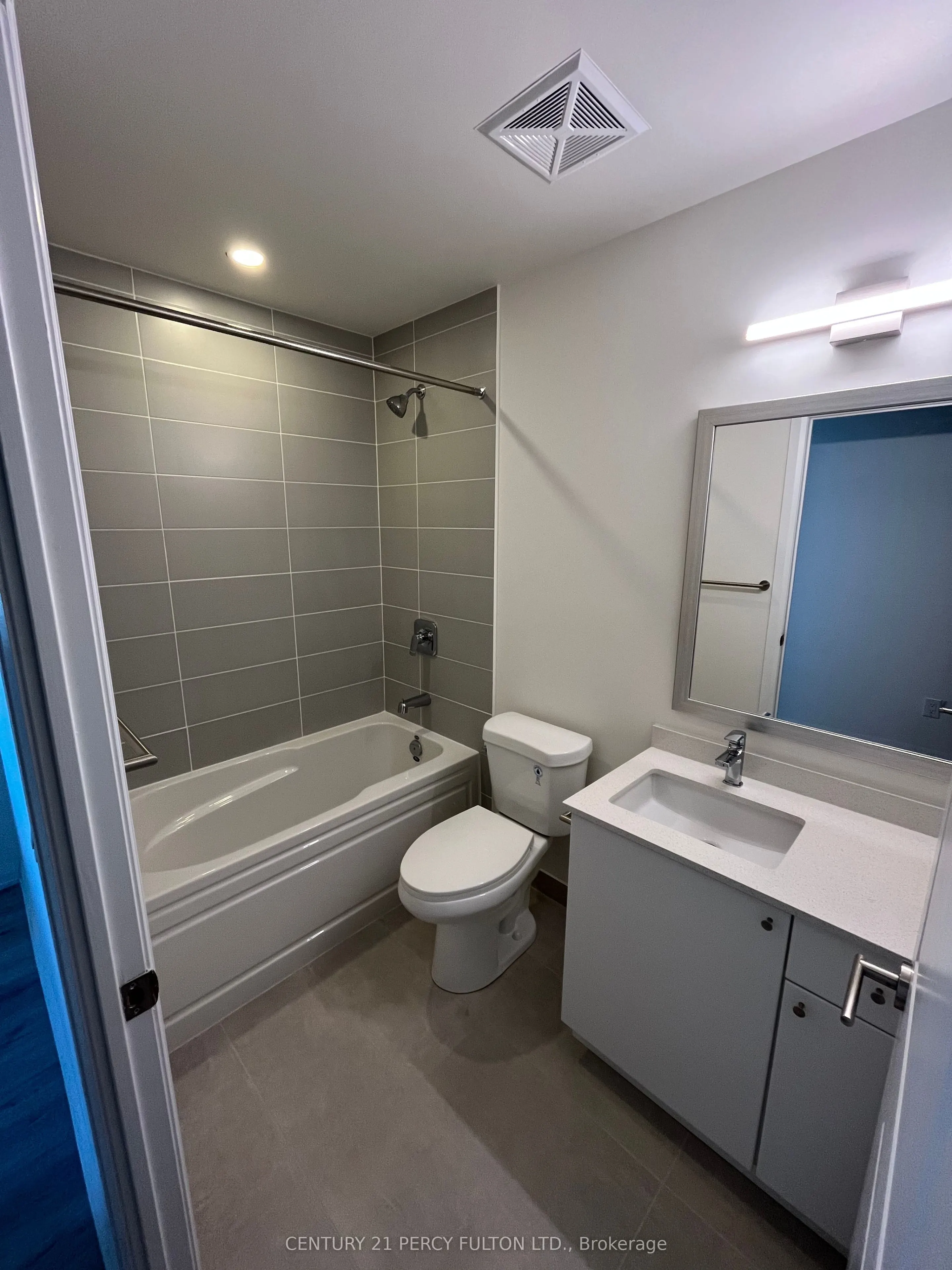 3260 Sheppard Avenue E, #1307