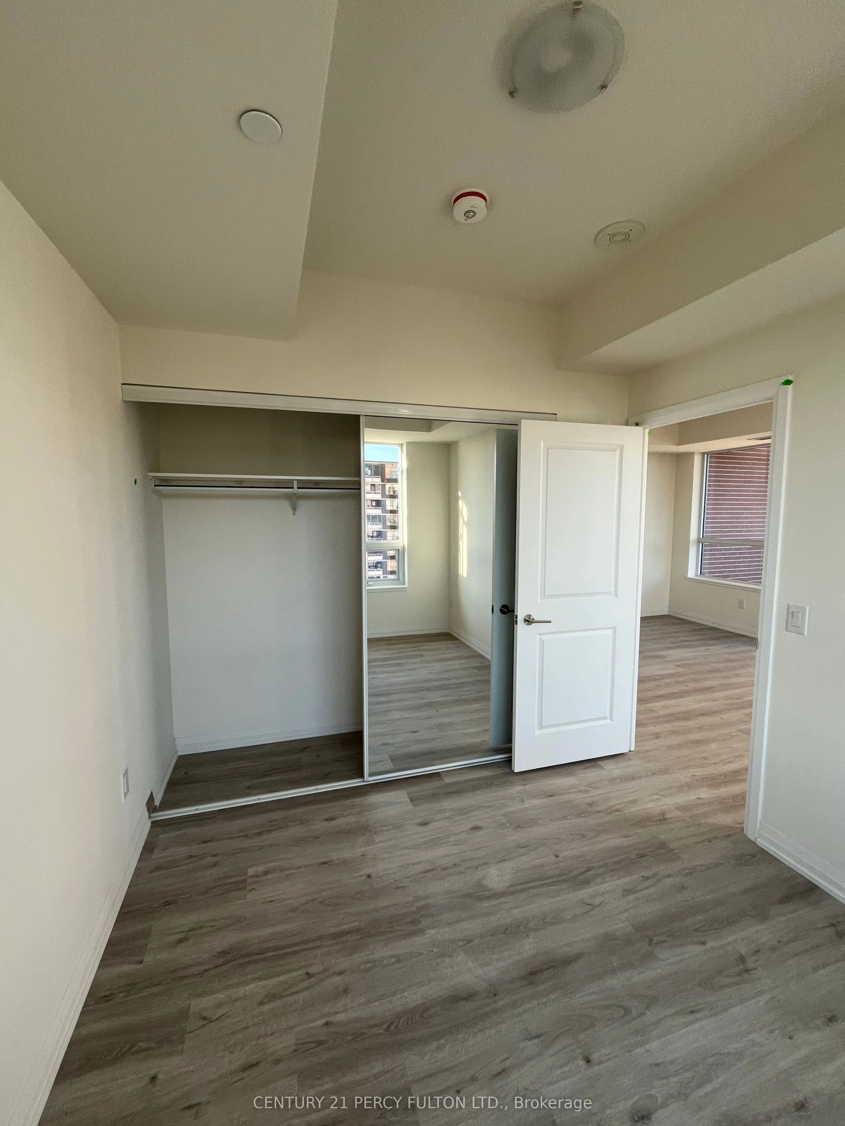 3260 Sheppard Avenue E, #1307