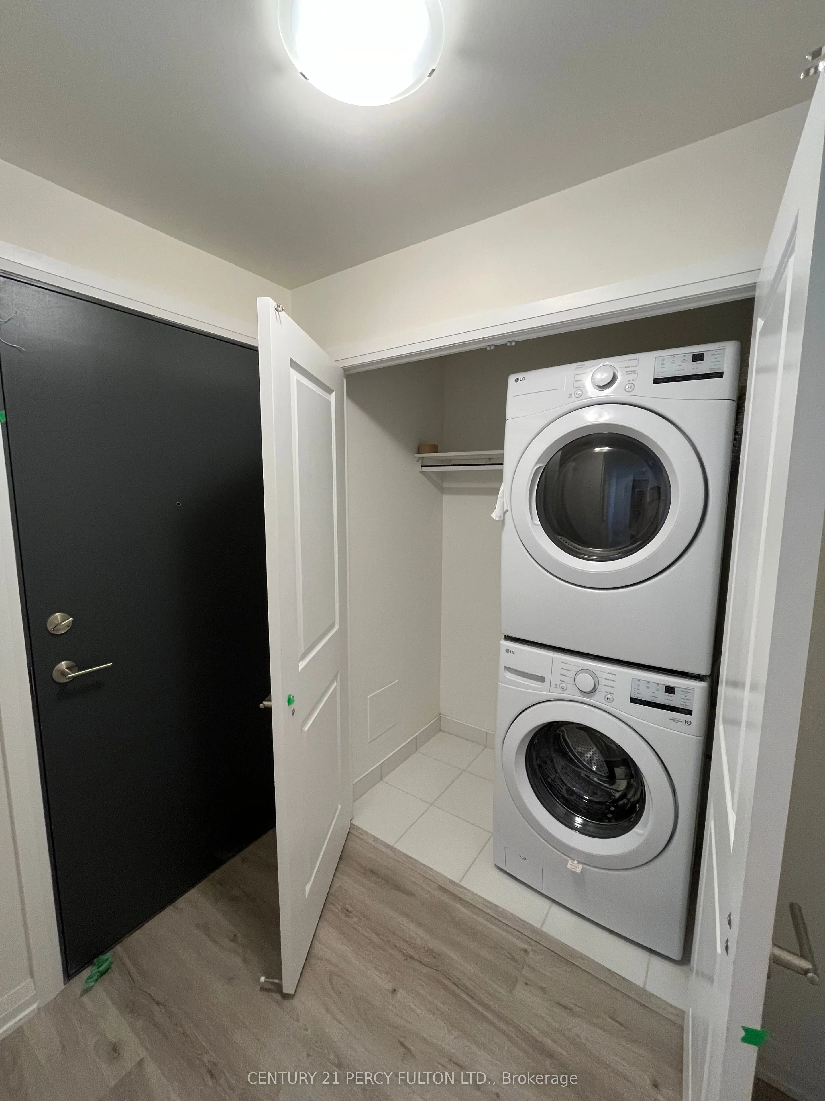 3260 Sheppard Avenue E, #1307