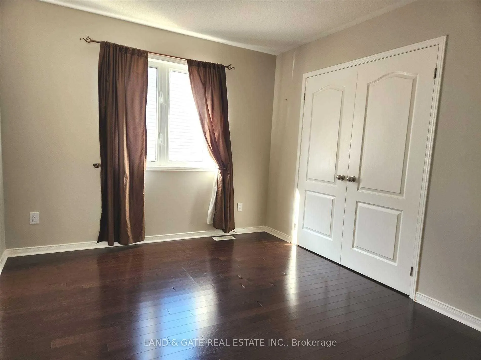 1958 Cocklin Crescent